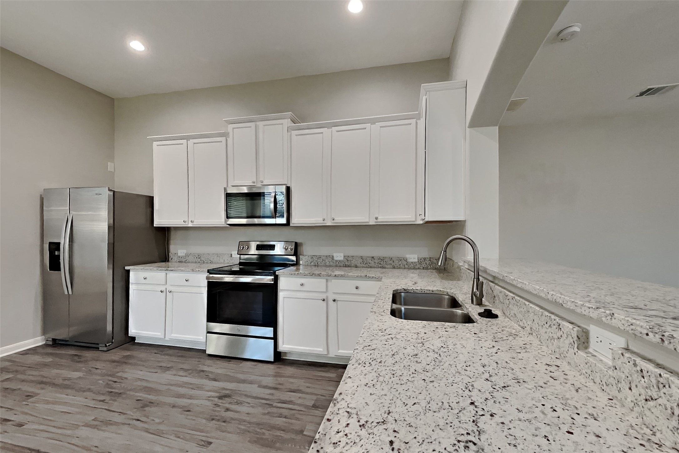 20602 Birch Rain Court Property Photo 4