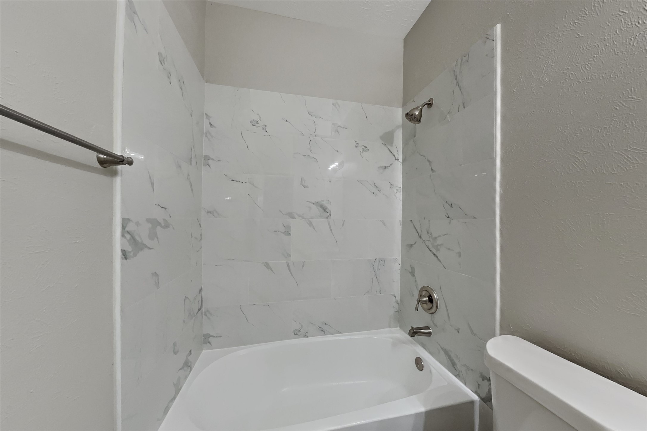 20602 Birch Rain Court Property Photo 17