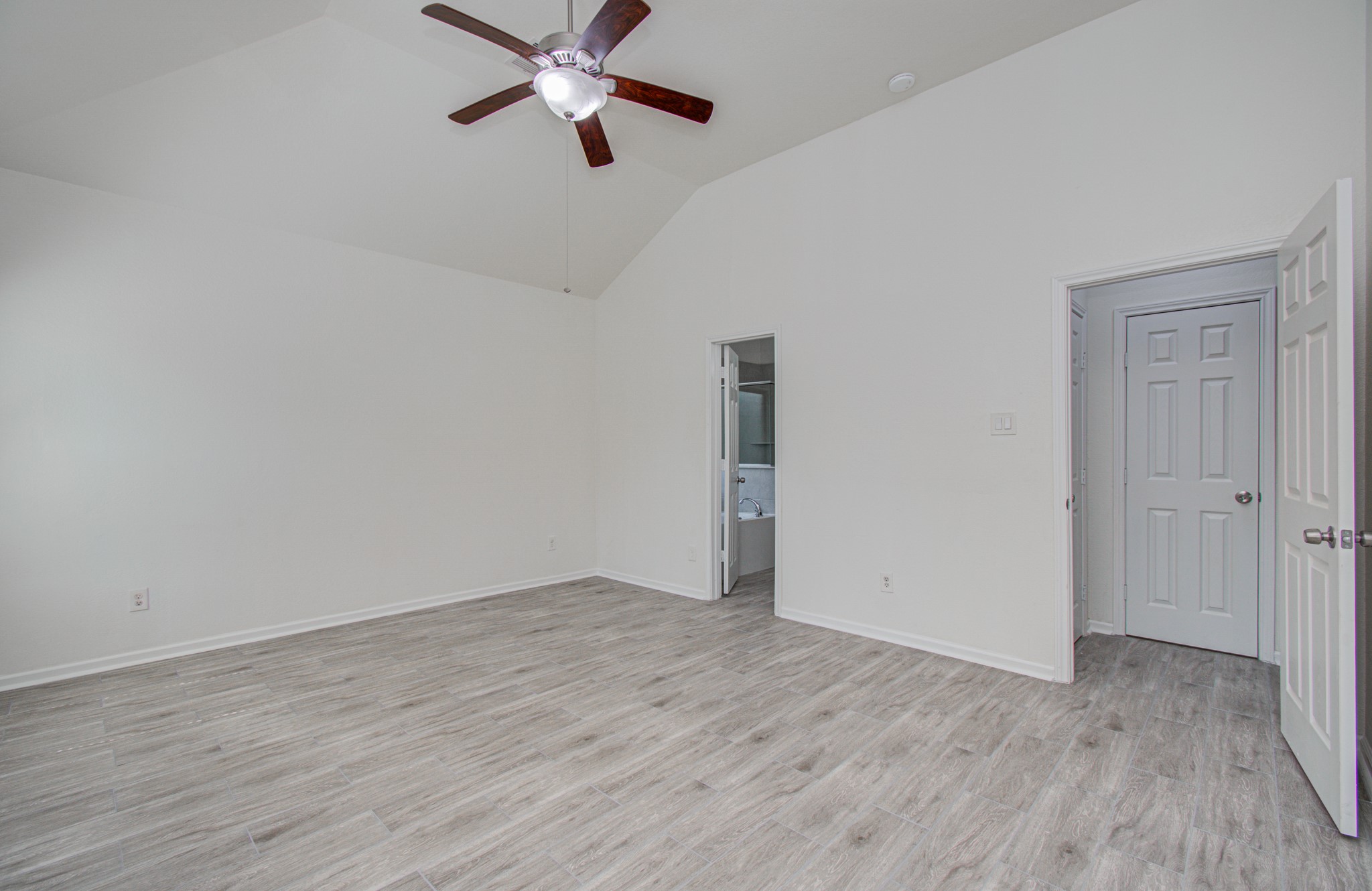 21703 Barred Owl Drive Property Photo 24