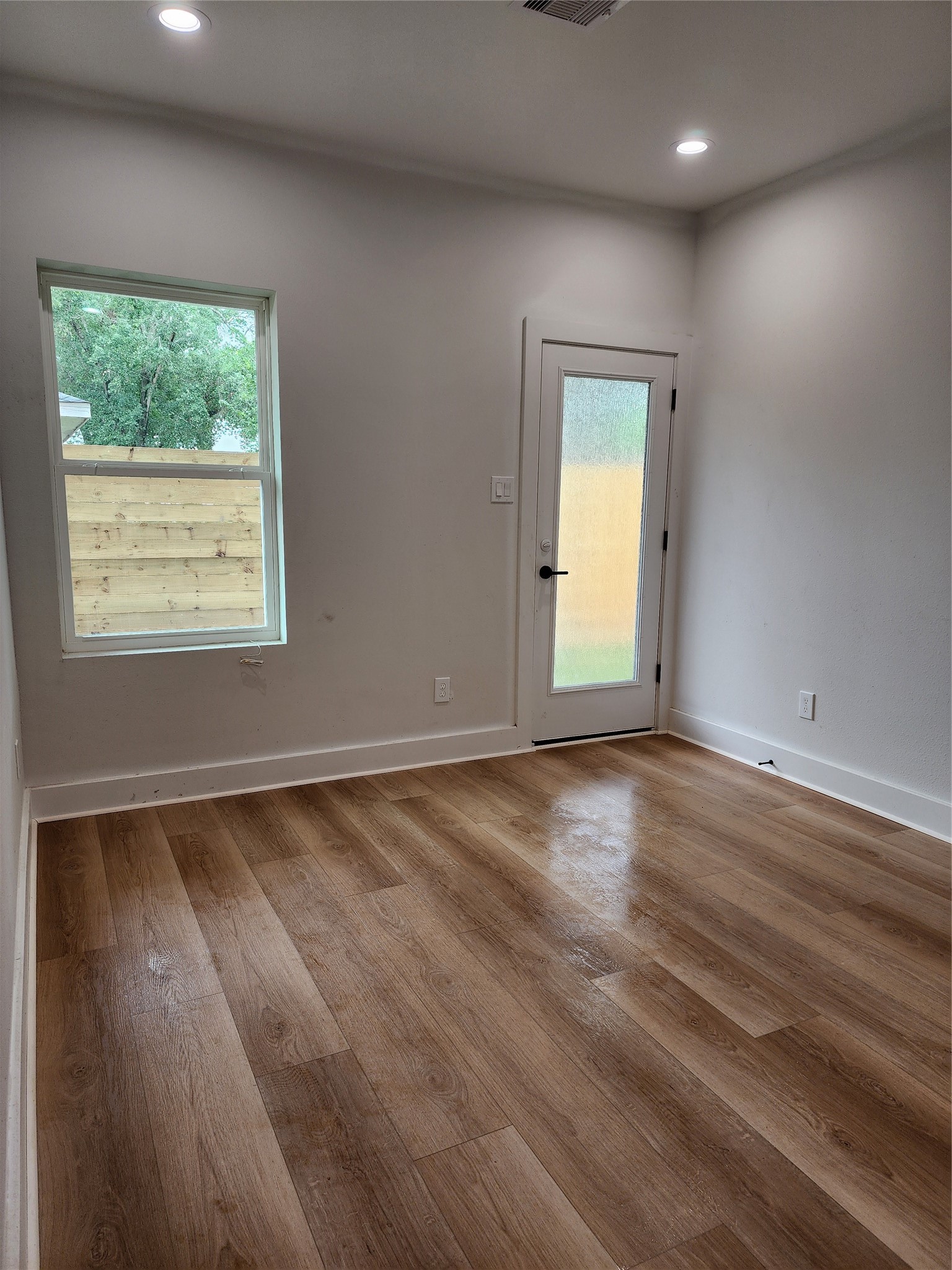 10926 Ivyridge Road B Property Photo 8