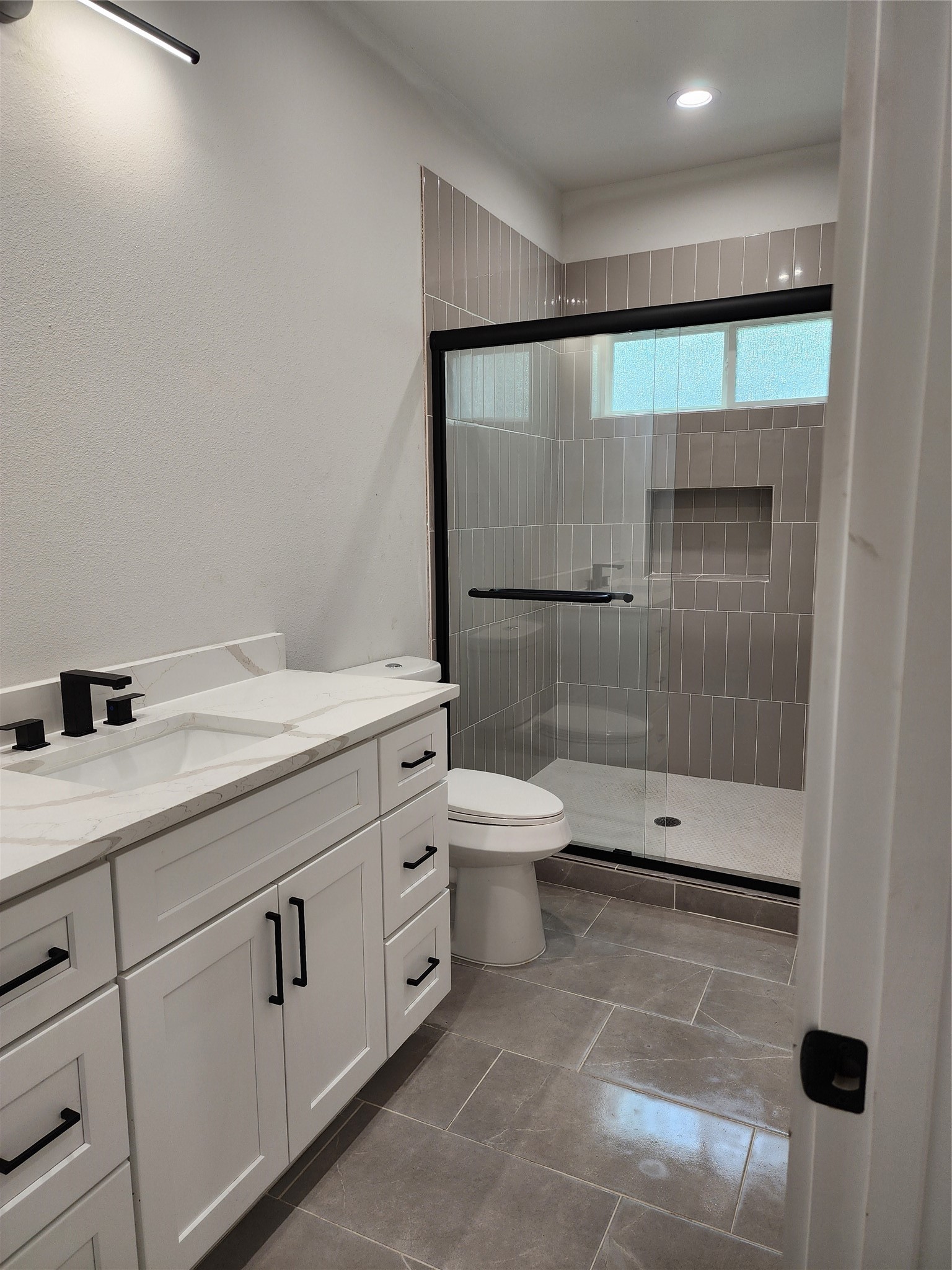 10926 Ivyridge Road B Property Photo 9