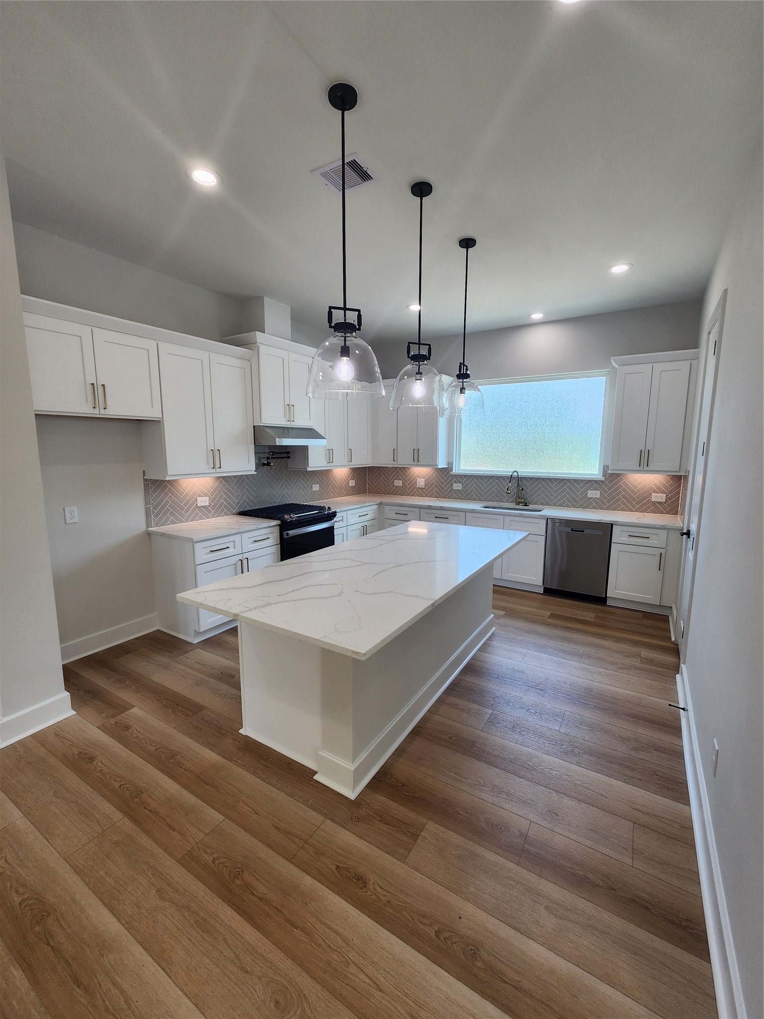 10926 Ivyridge Road B Property Photo 13