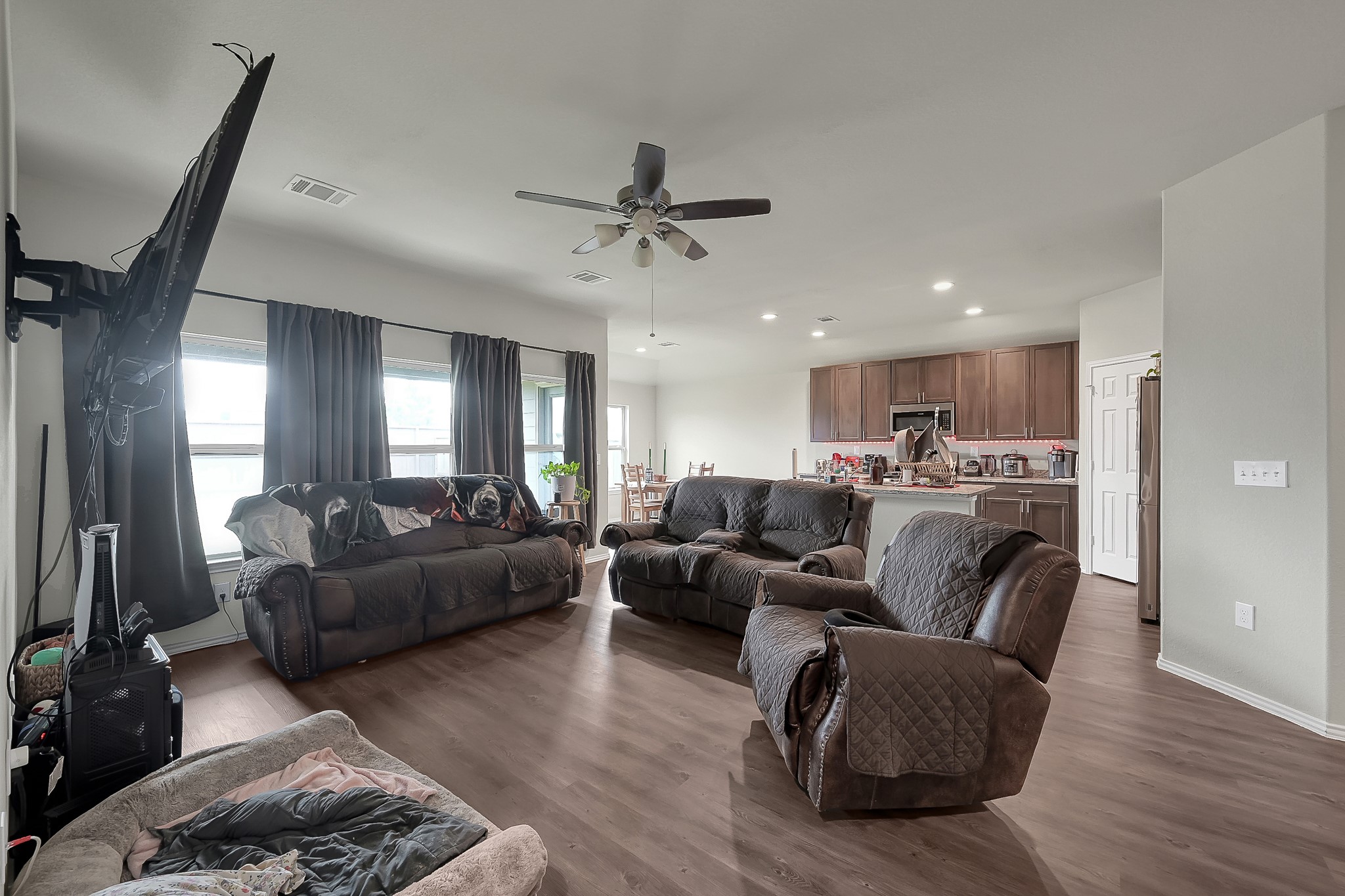 15127 Willow Tree Lane Property Photo 8