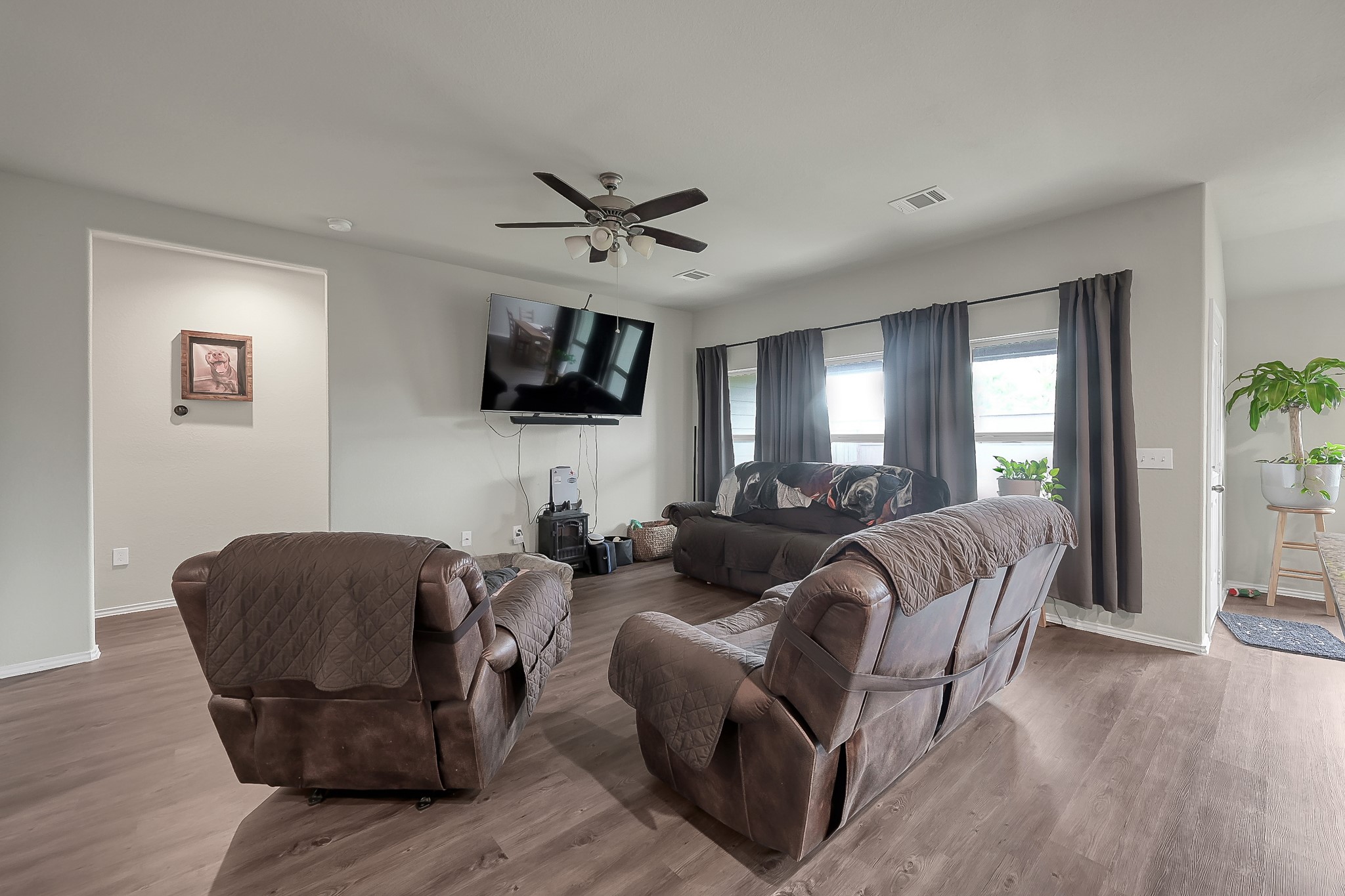 15127 Willow Tree Lane Property Photo 9