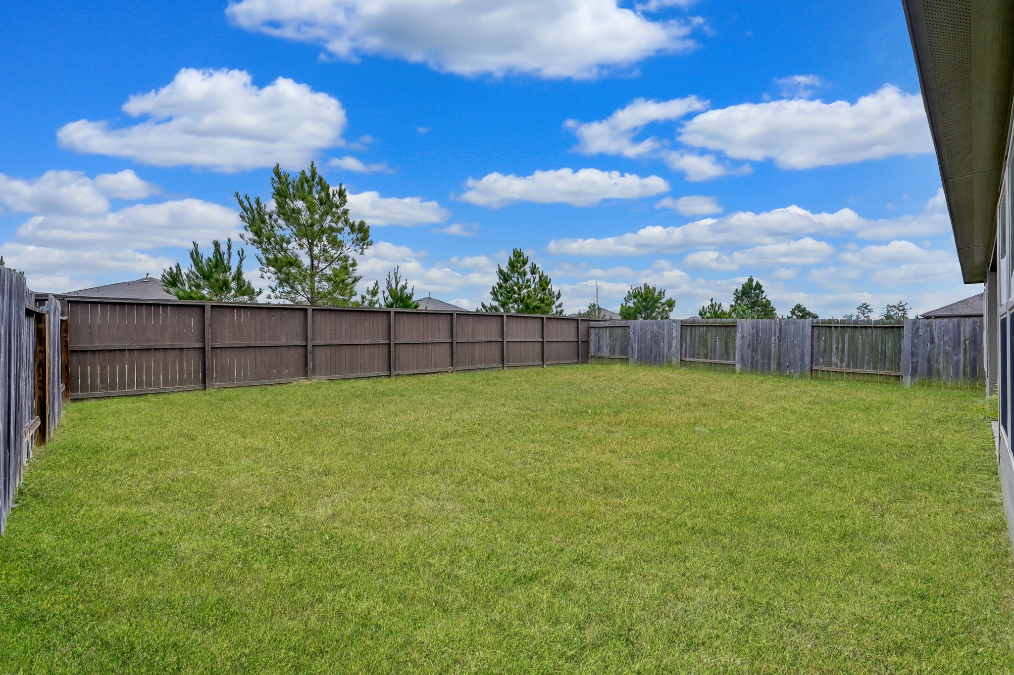 15127 Willow Tree Lane Property Photo 35