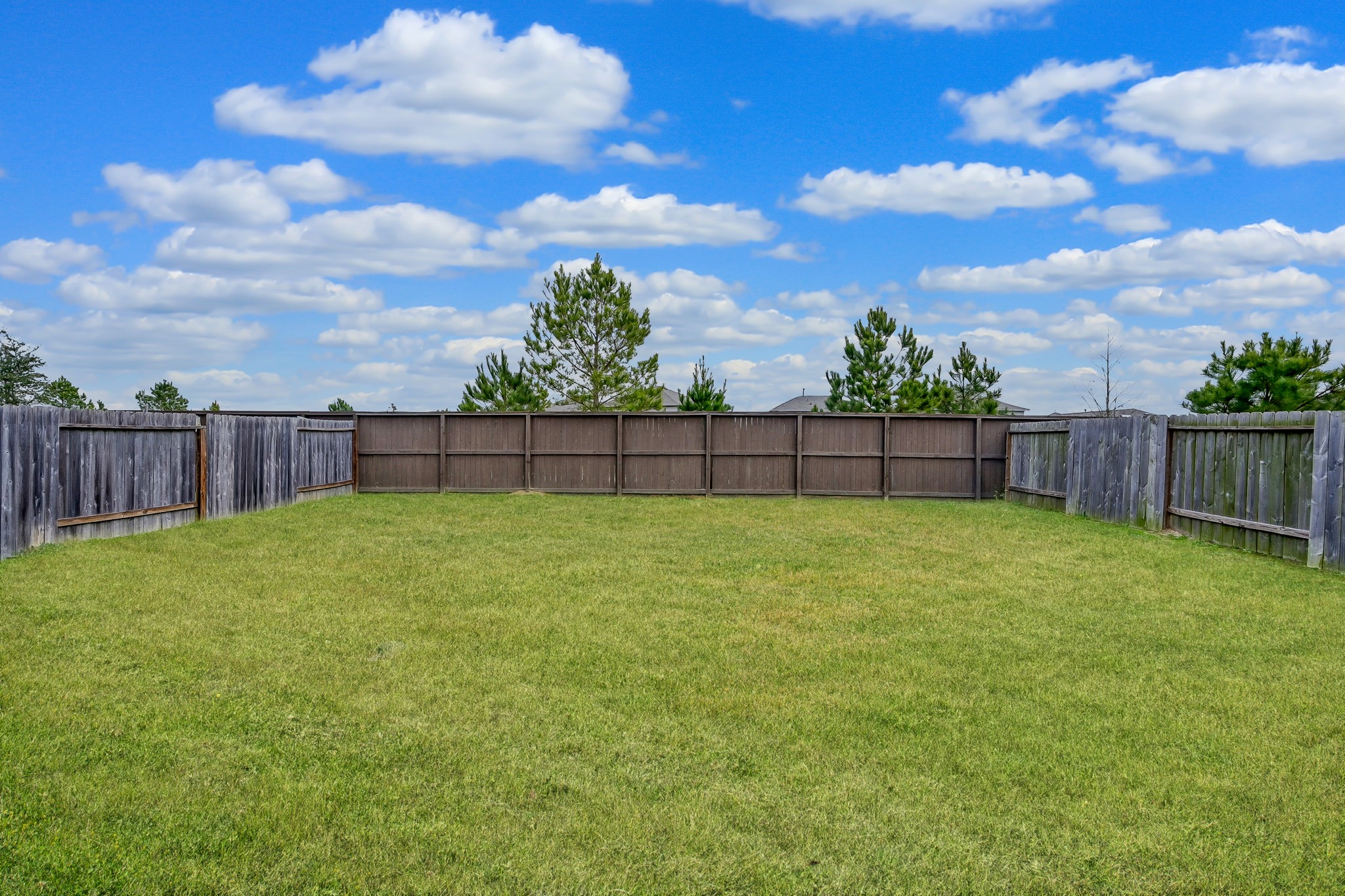 15127 Willow Tree Lane Property Photo 36