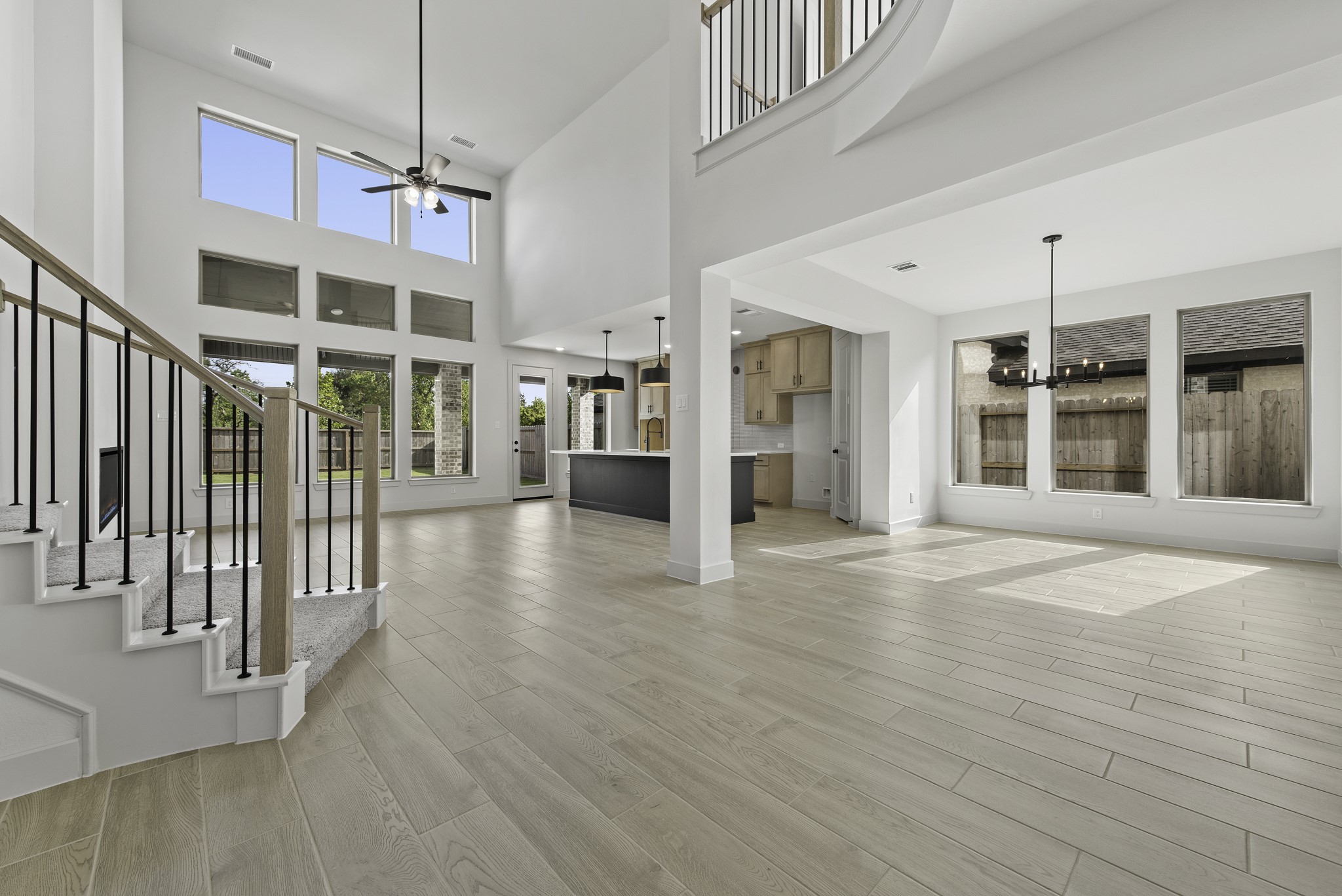 326 Mercury Sky Road Property Photo 4