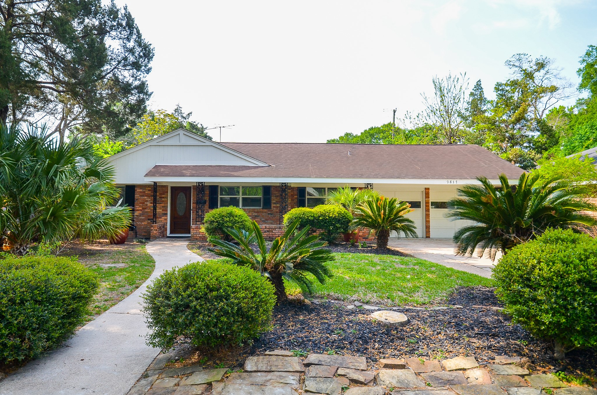 9817 Cedardale Drive Property Photo 1