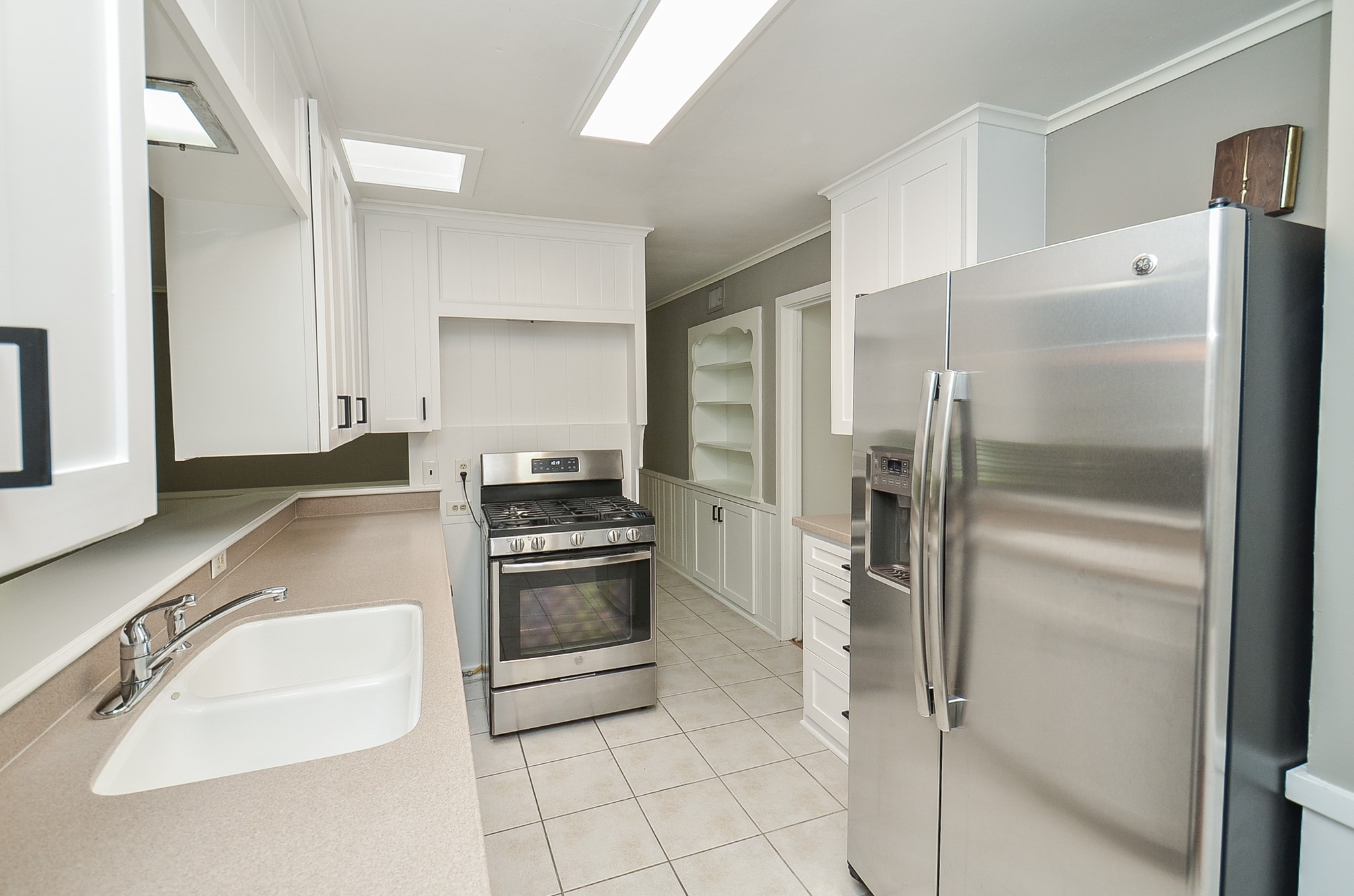 9817 Cedardale Drive Property Photo 10