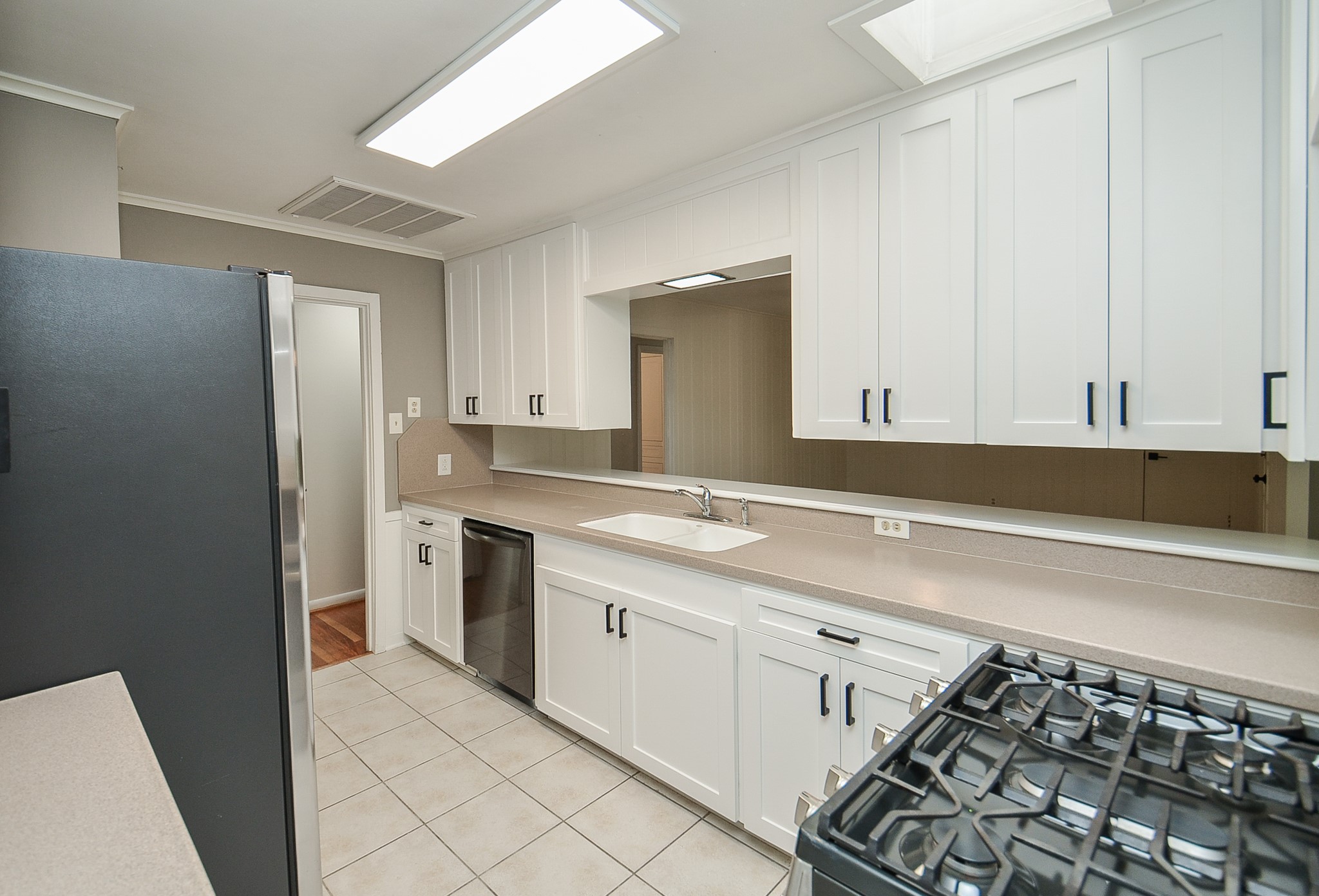 9817 Cedardale Drive Property Photo 11
