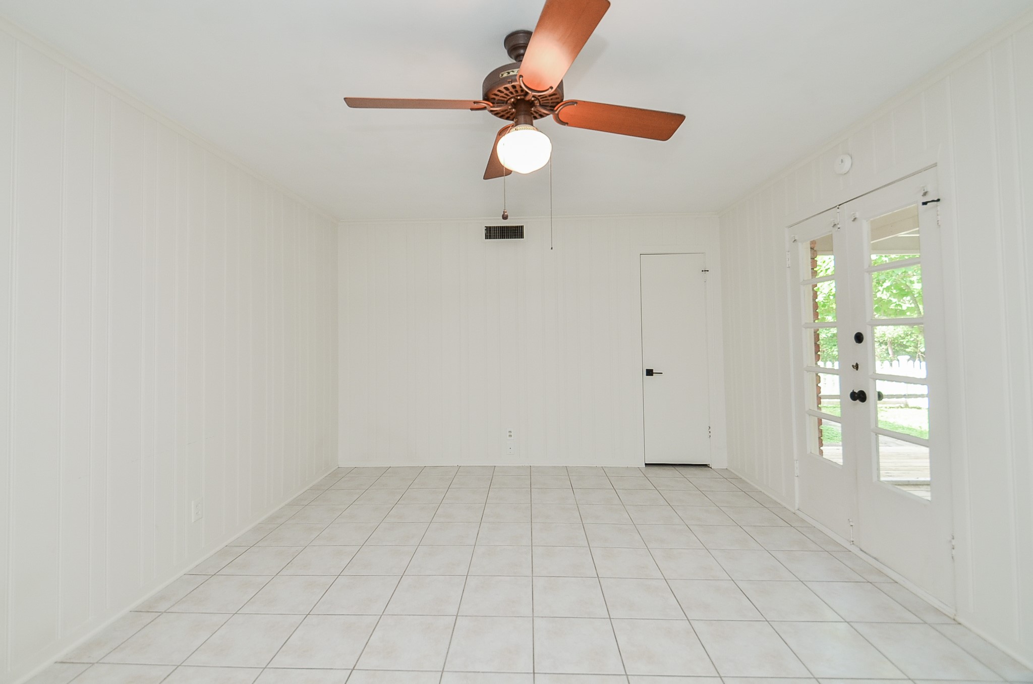 9817 Cedardale Drive Property Photo 14
