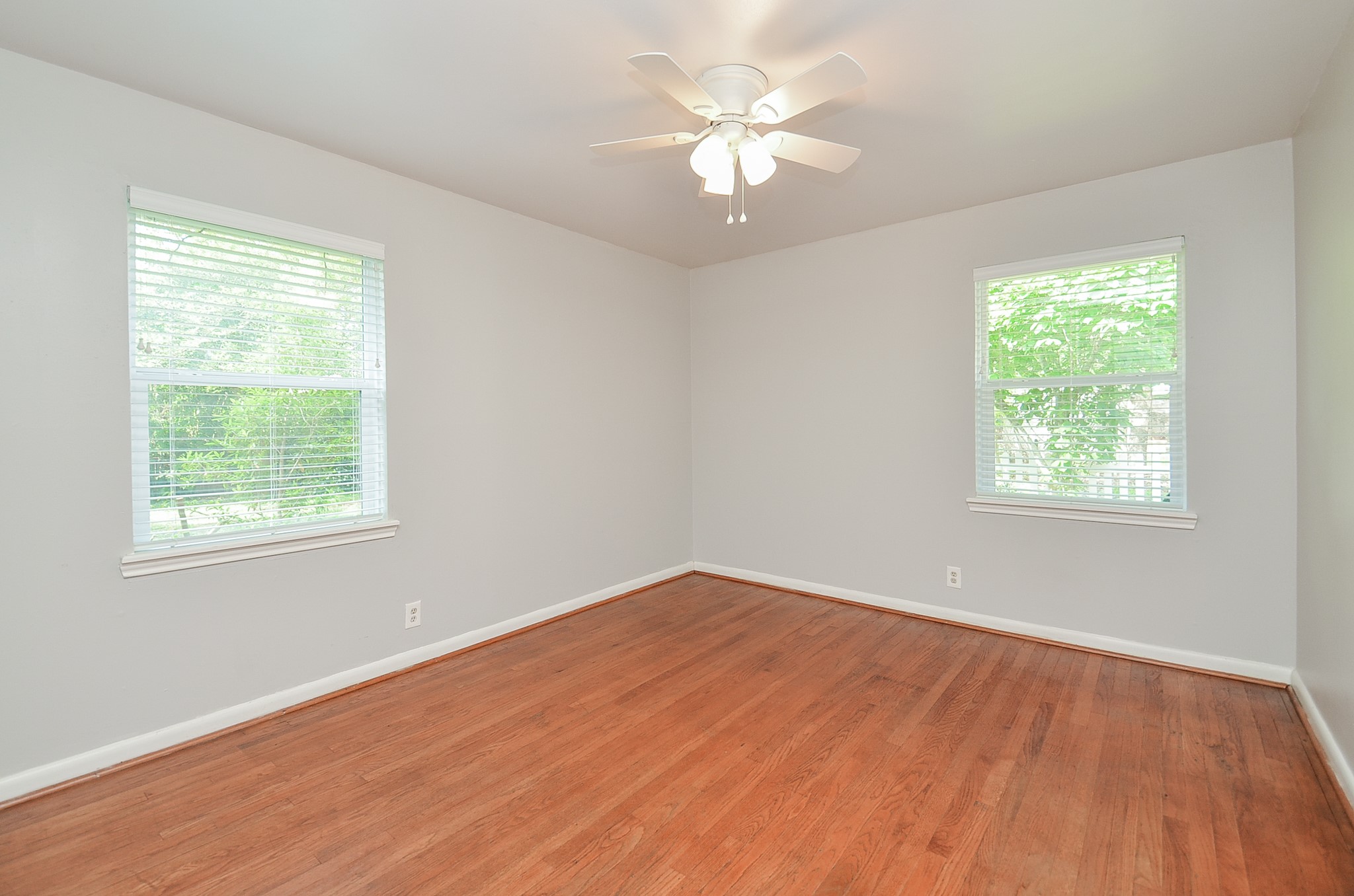 9817 Cedardale Drive Property Photo 18