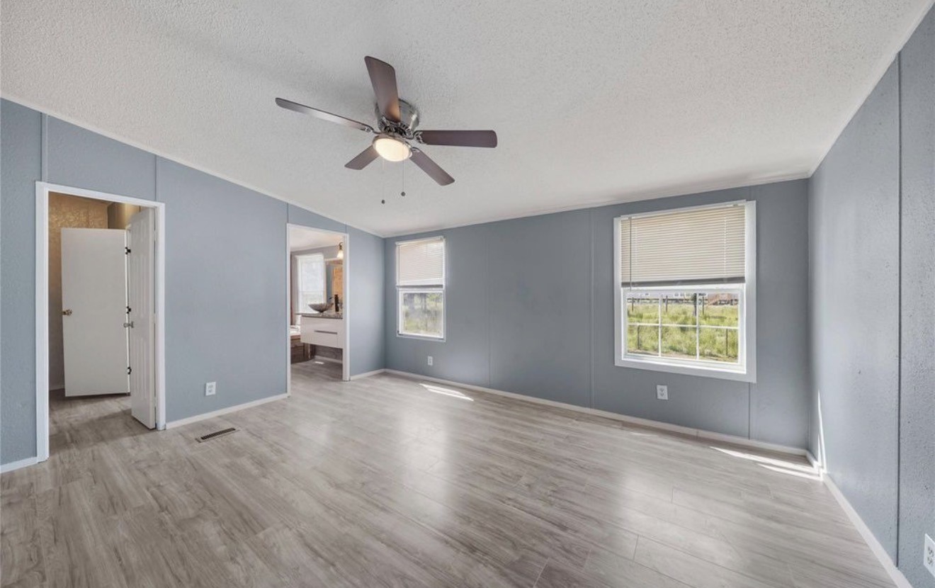 15750 W Relza Drive Property Photo 10