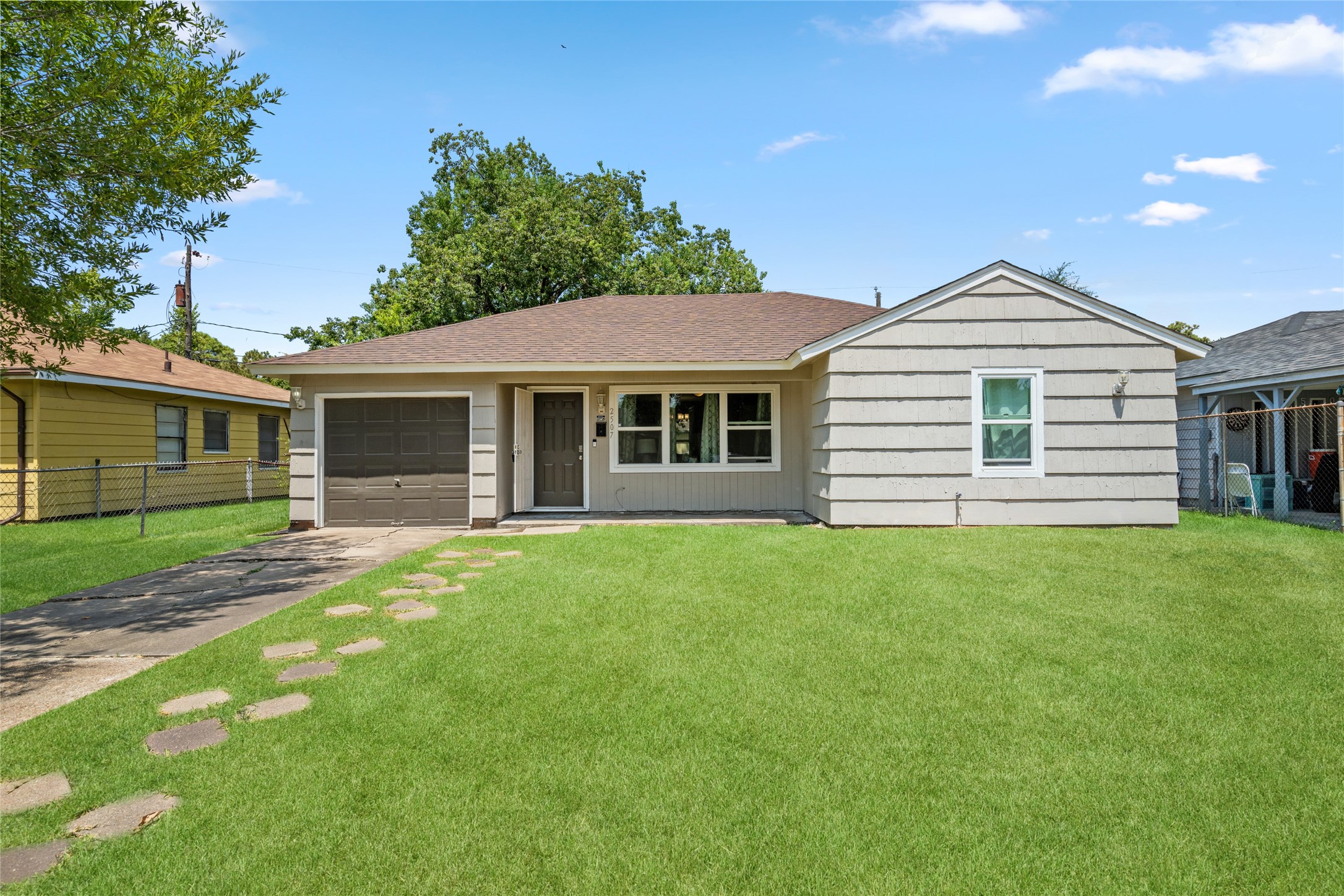 2507 11th Street Property Photo 6
