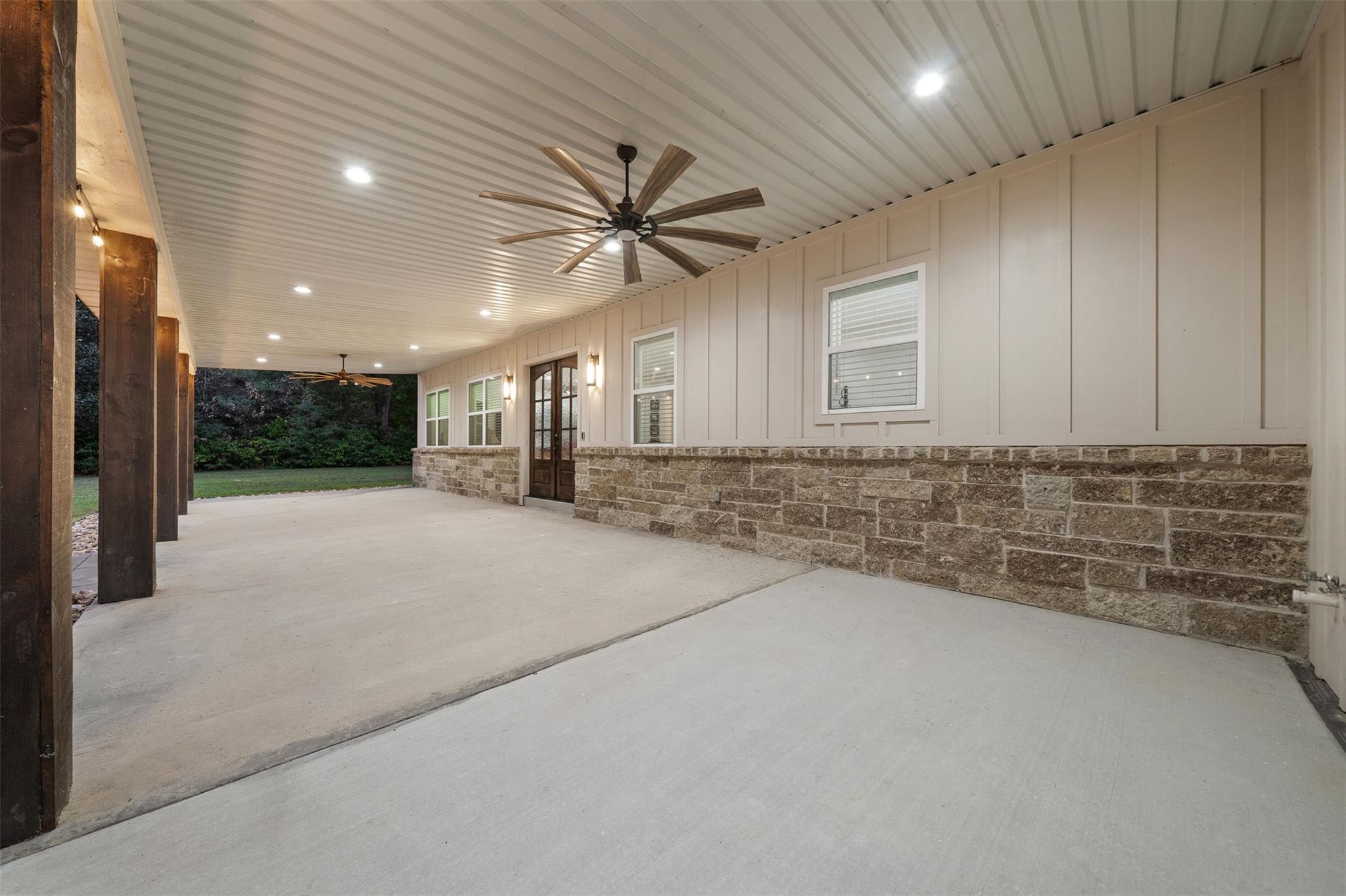 6970 Longmire Road Property Photo 11