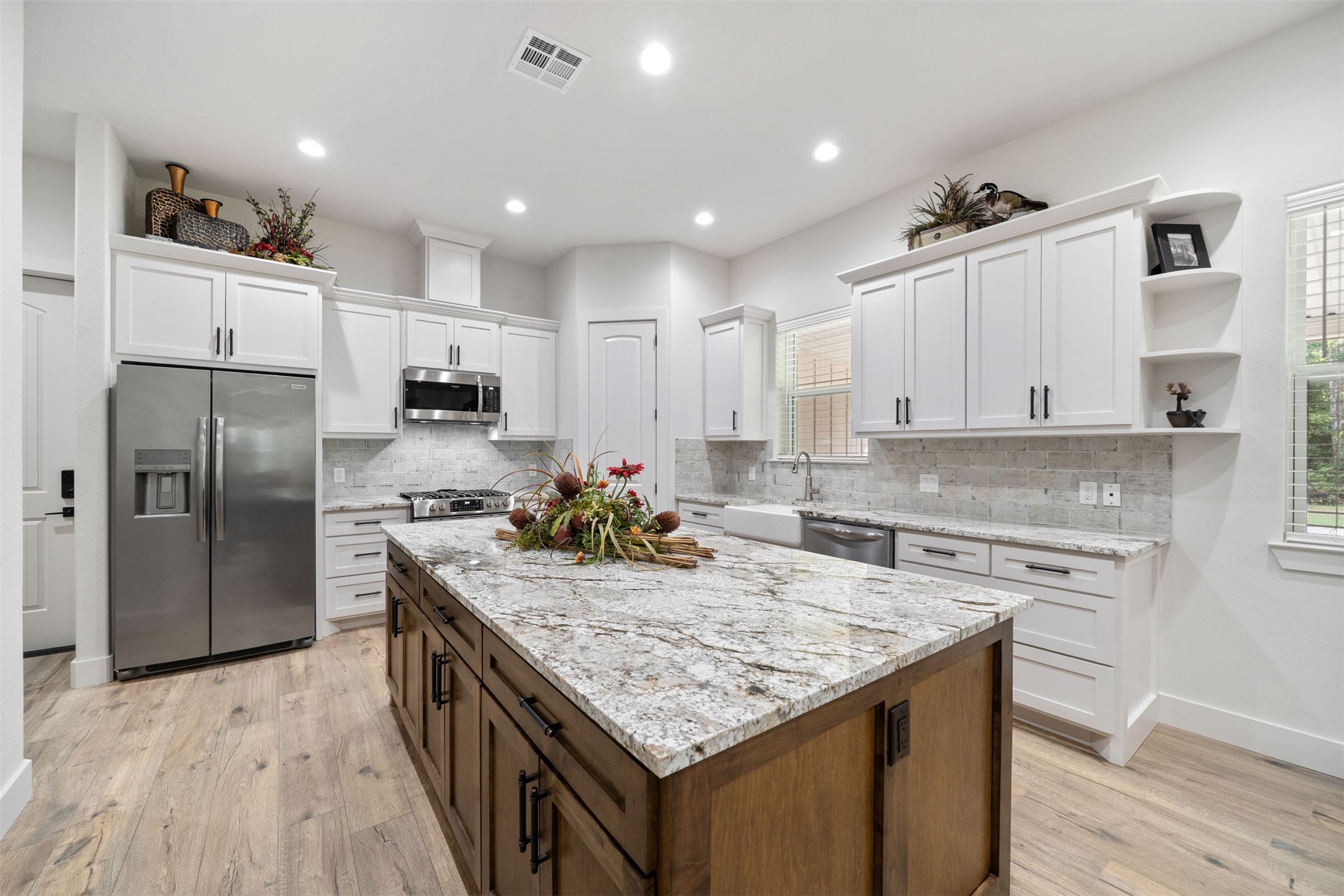 6970 Longmire Road Property Photo 38