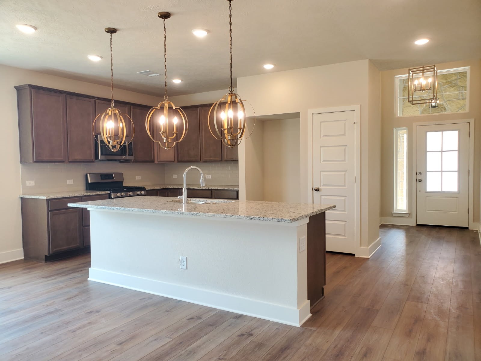 2049 Winepress Road Property Photo 10