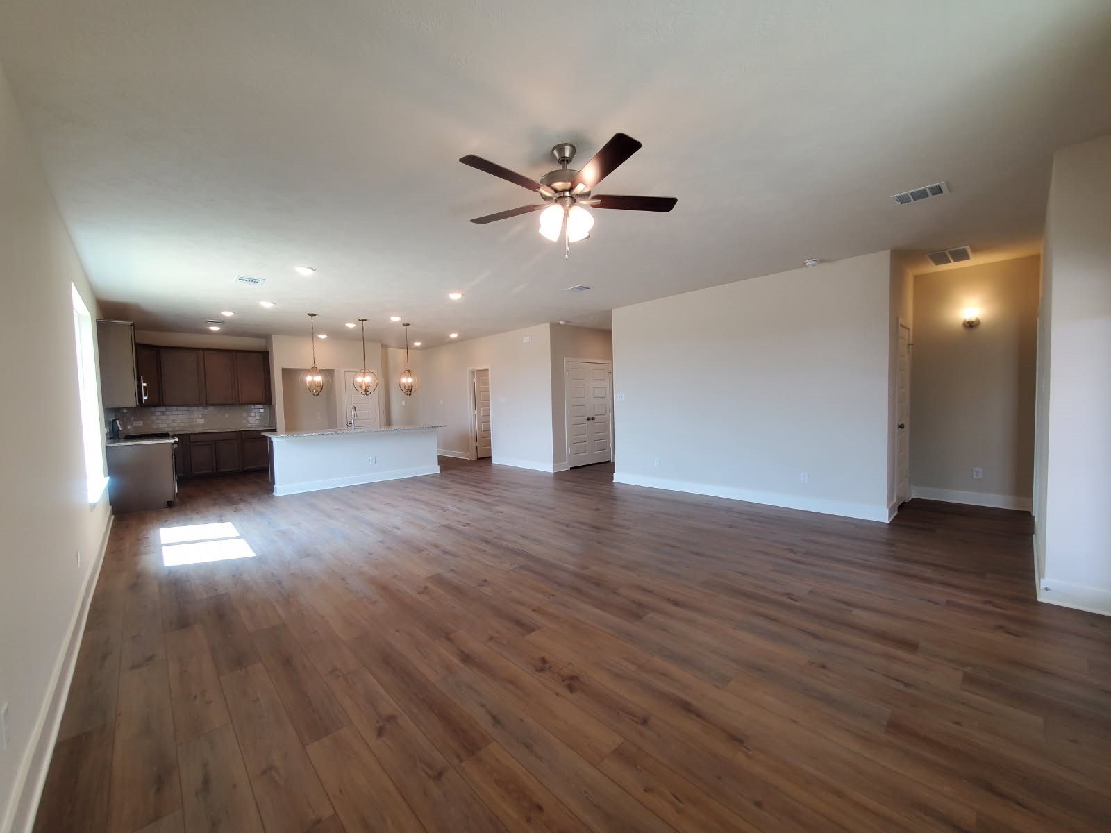 2049 Winepress Road Property Photo 12