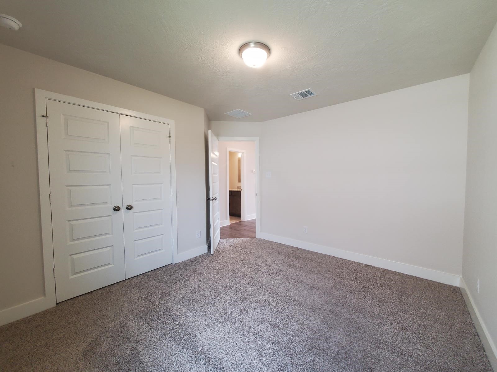 2049 Winepress Road Property Photo 18