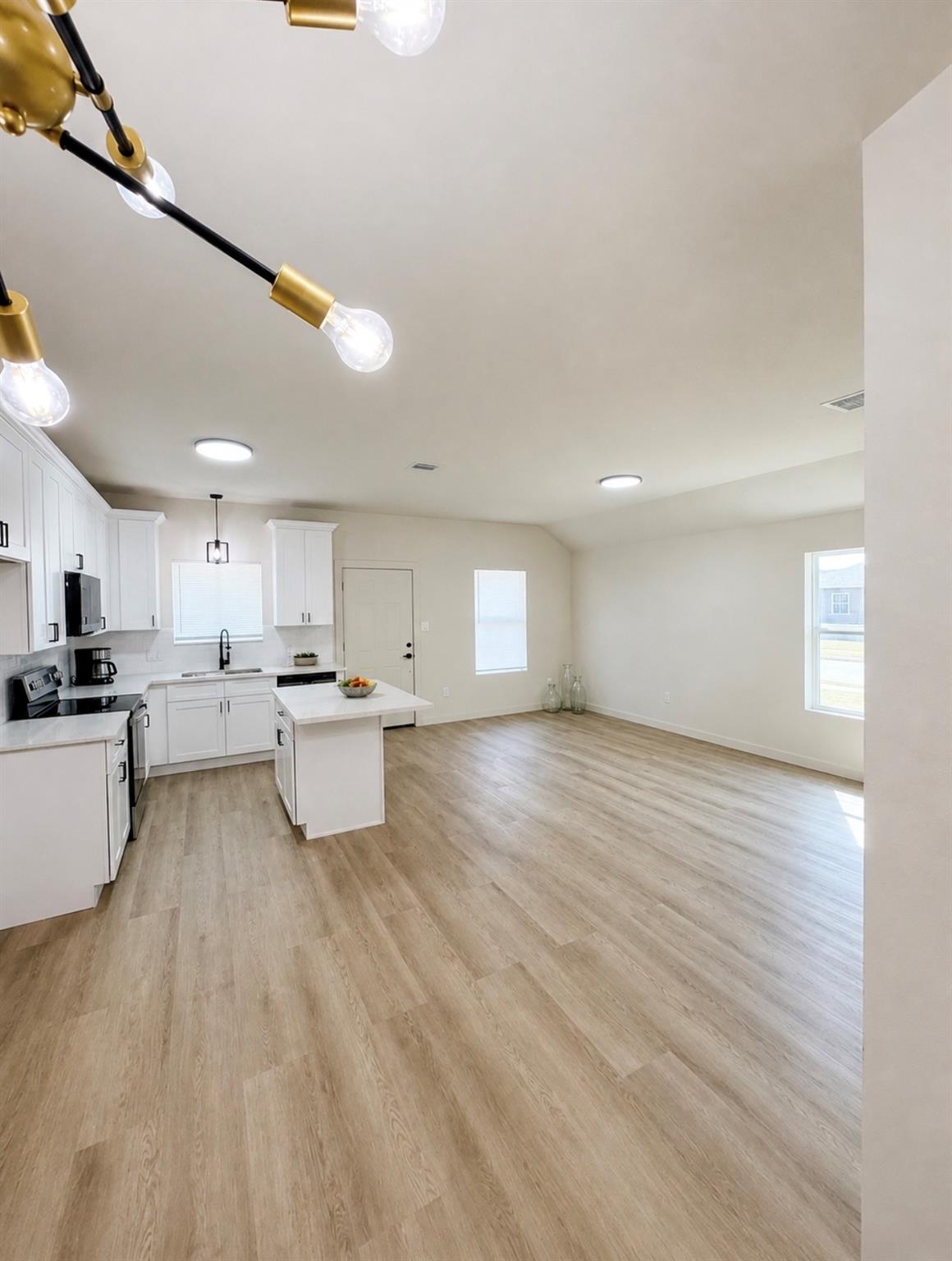 7933 Goode Street Property Photo 12