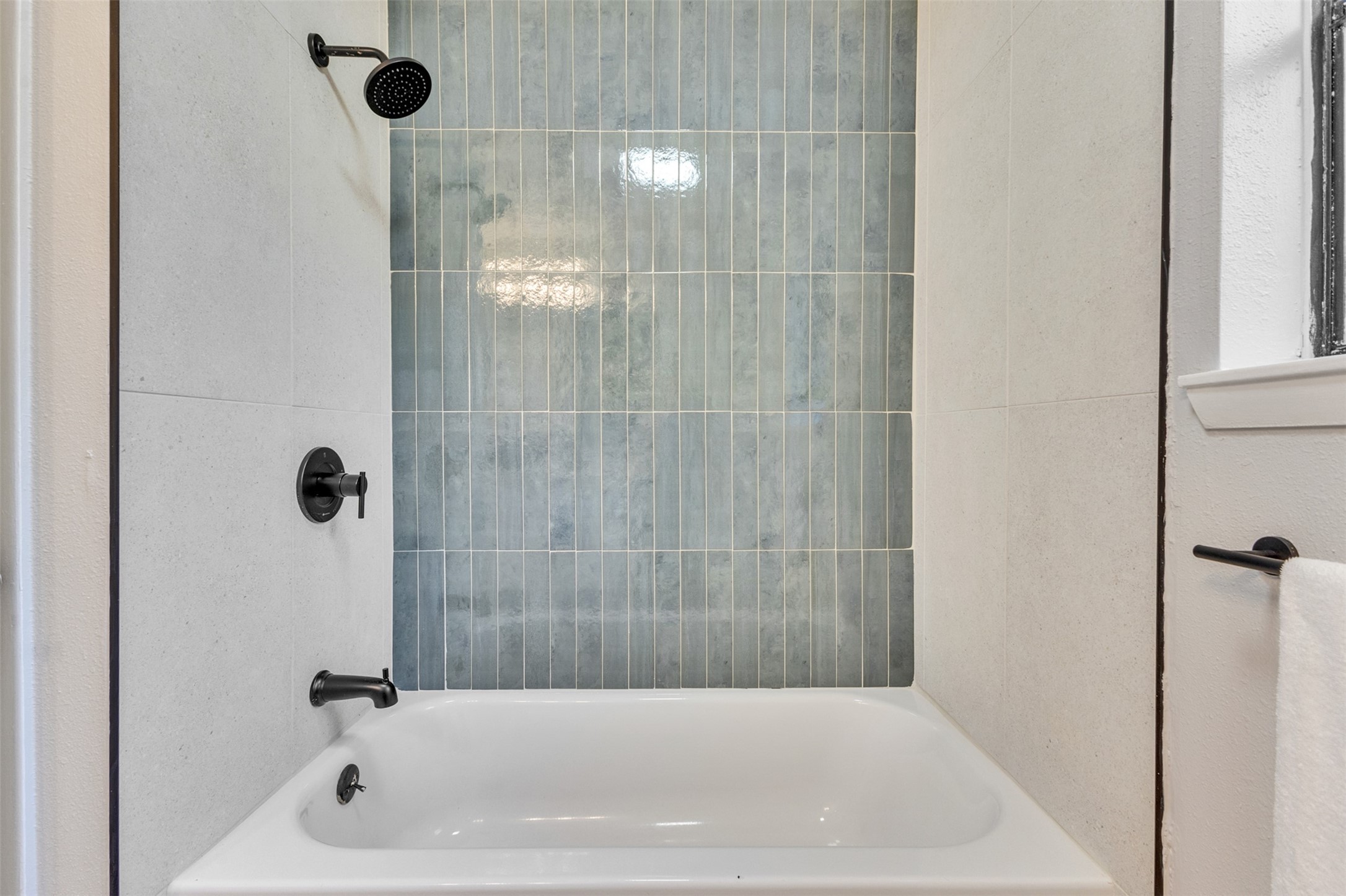 2811 Sugar Wood Drive Property Photo 23