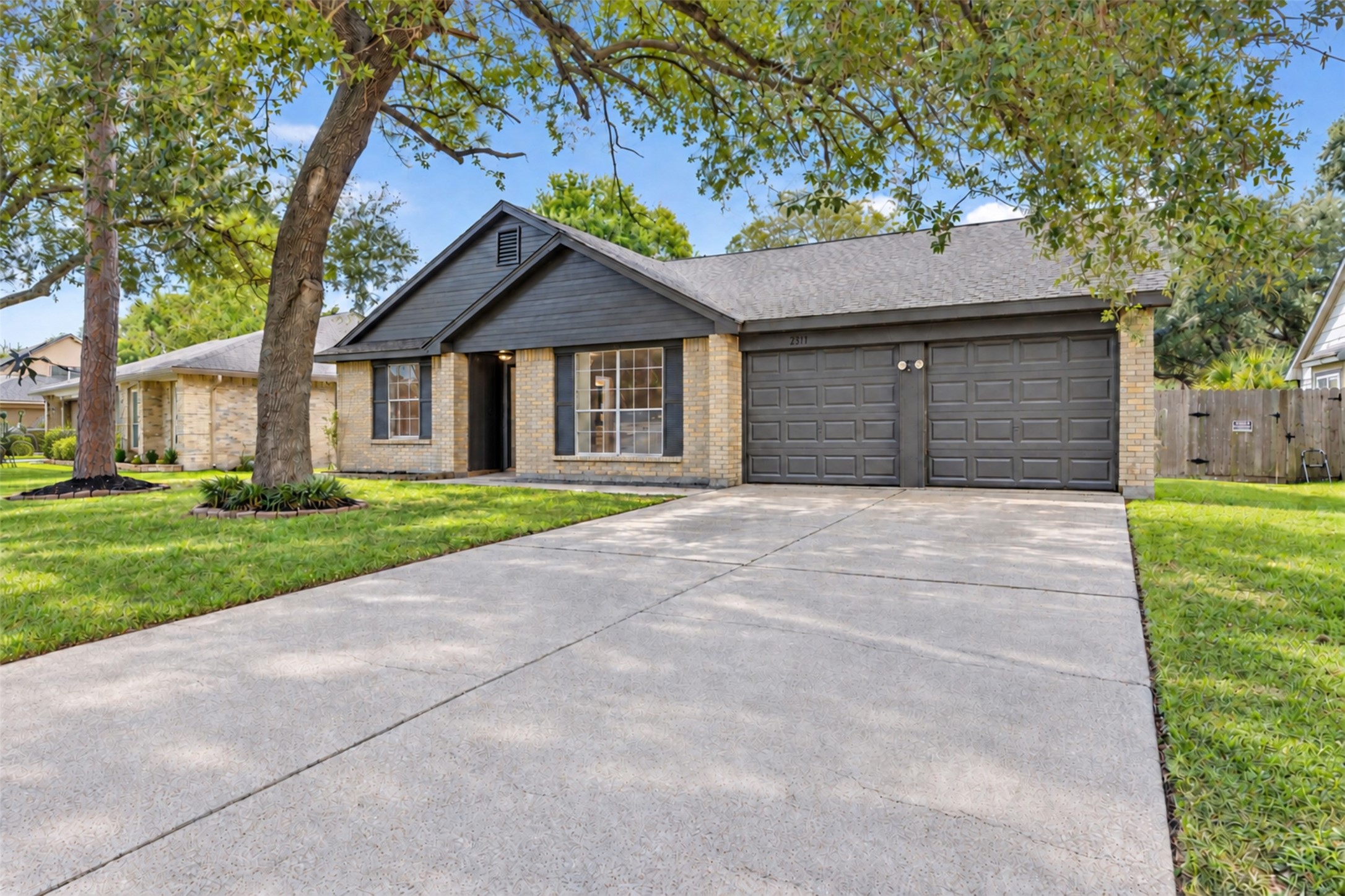 2811 Sugar Wood Drive Property Photo 29