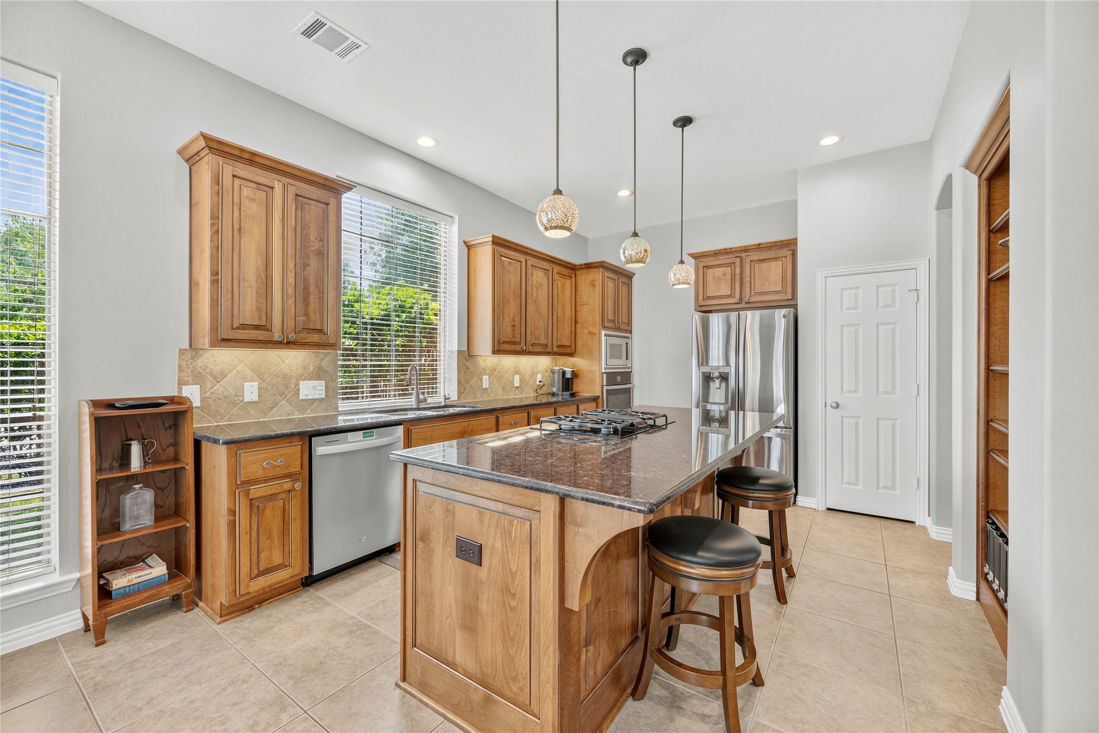 18302 S Austin Shore Drive Property Photo 9