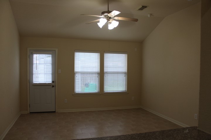 18114 Surrey Lake Lane Property Photo 7