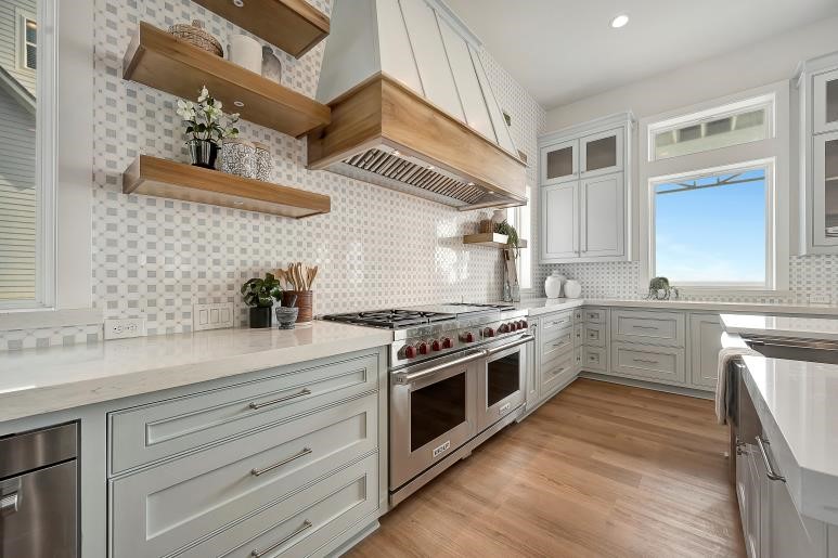 11523 Beachside Property Photo 8