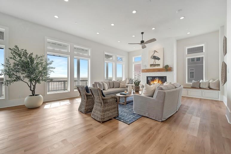 11523 Beachside Property Photo 11