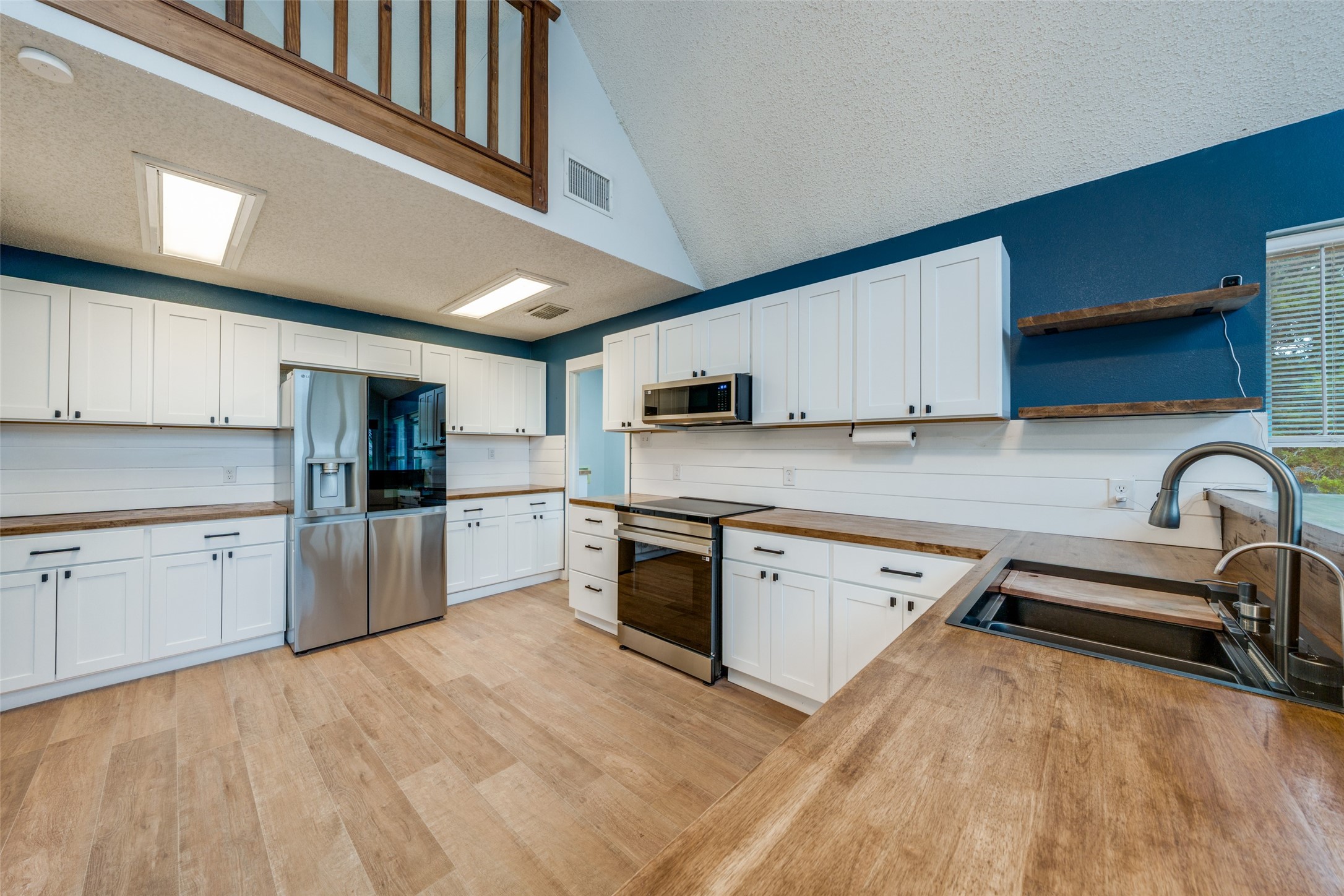 373 Treasure Hills Road Property Photo 12