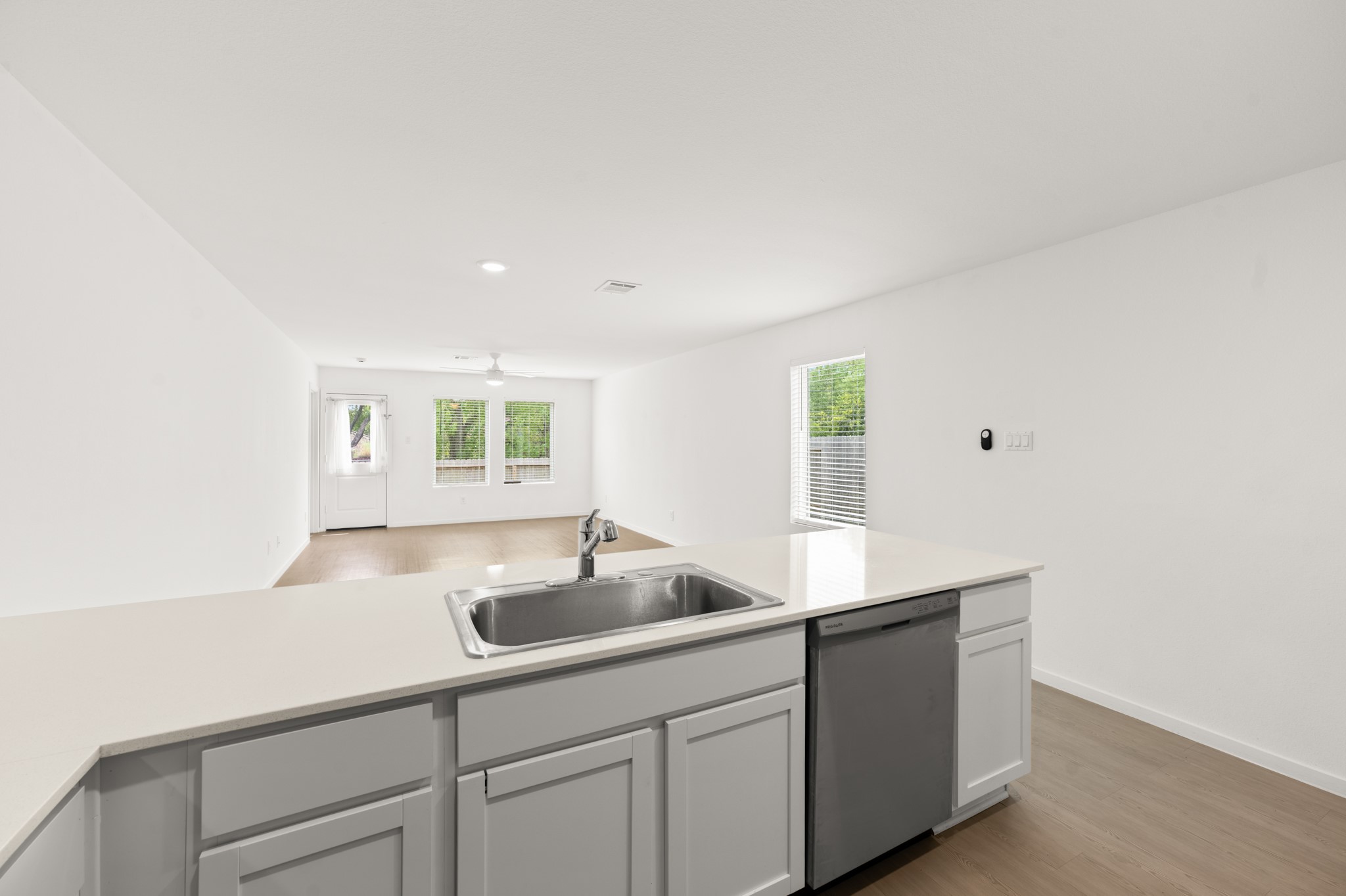 252 Houston Avenue Property Photo 8