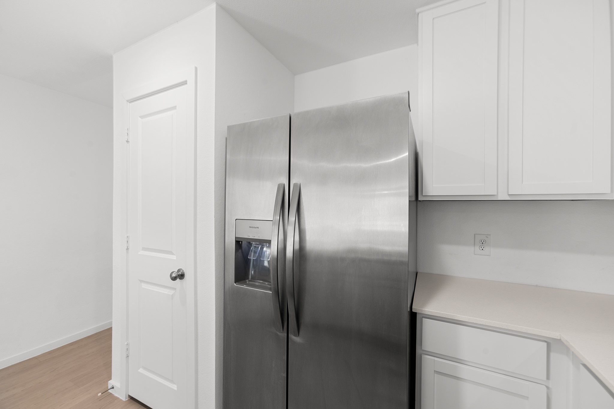 252 Houston Avenue Property Photo 9