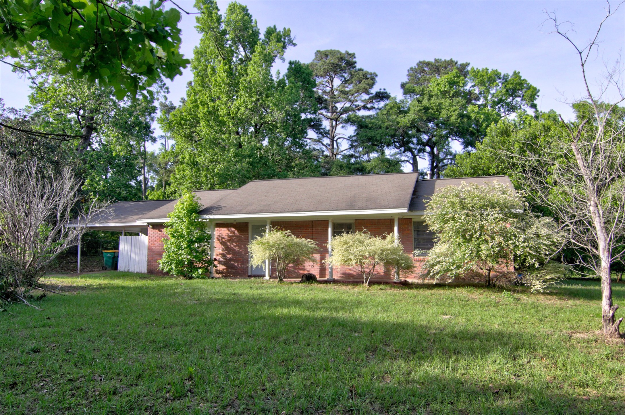3610 W Davis Property Photo 1