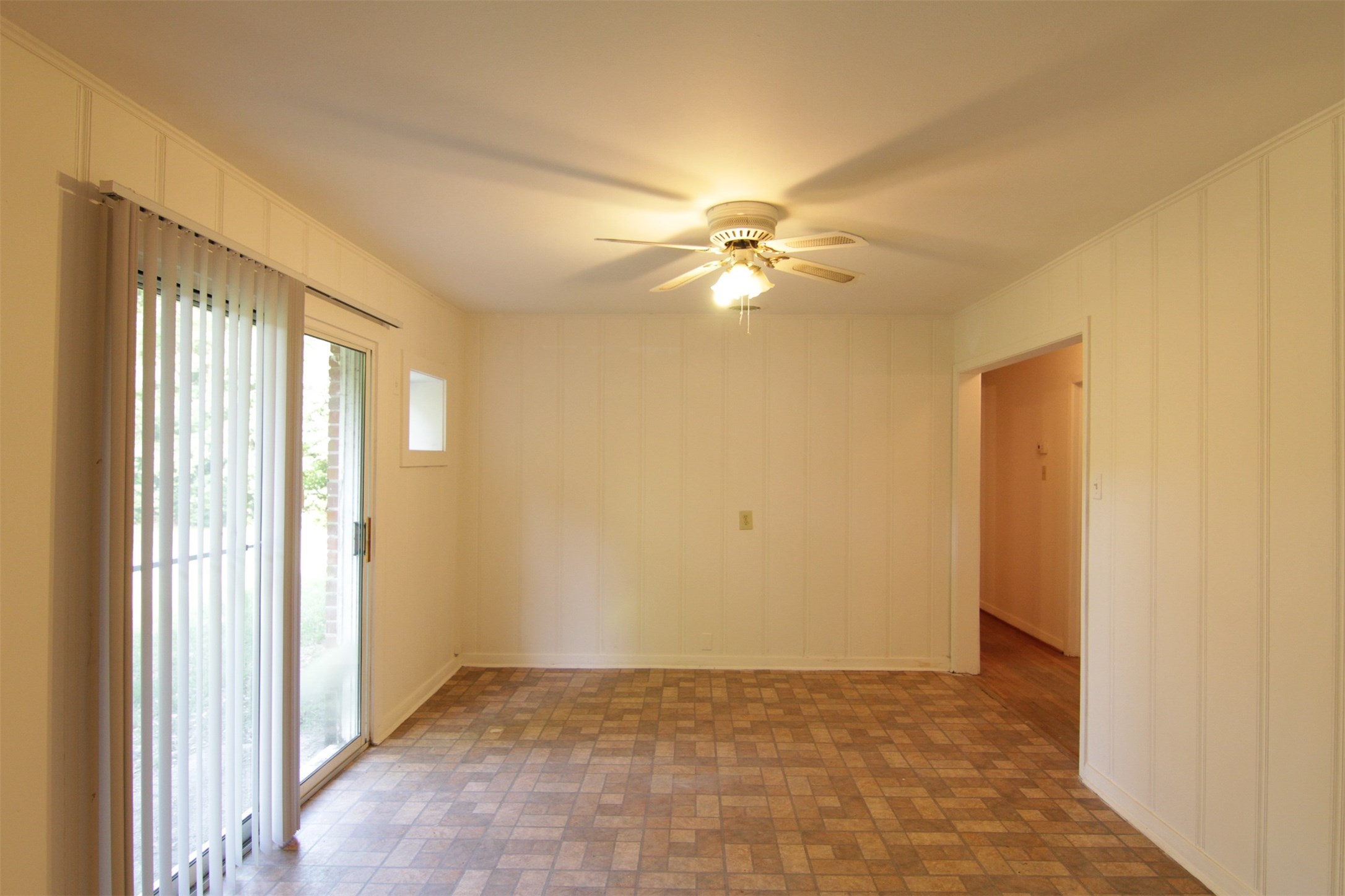 3610 W Davis Property Photo 12
