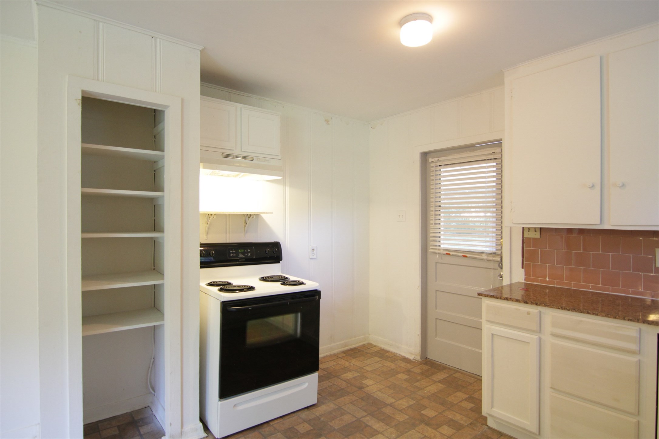 3610 W Davis Property Photo 14