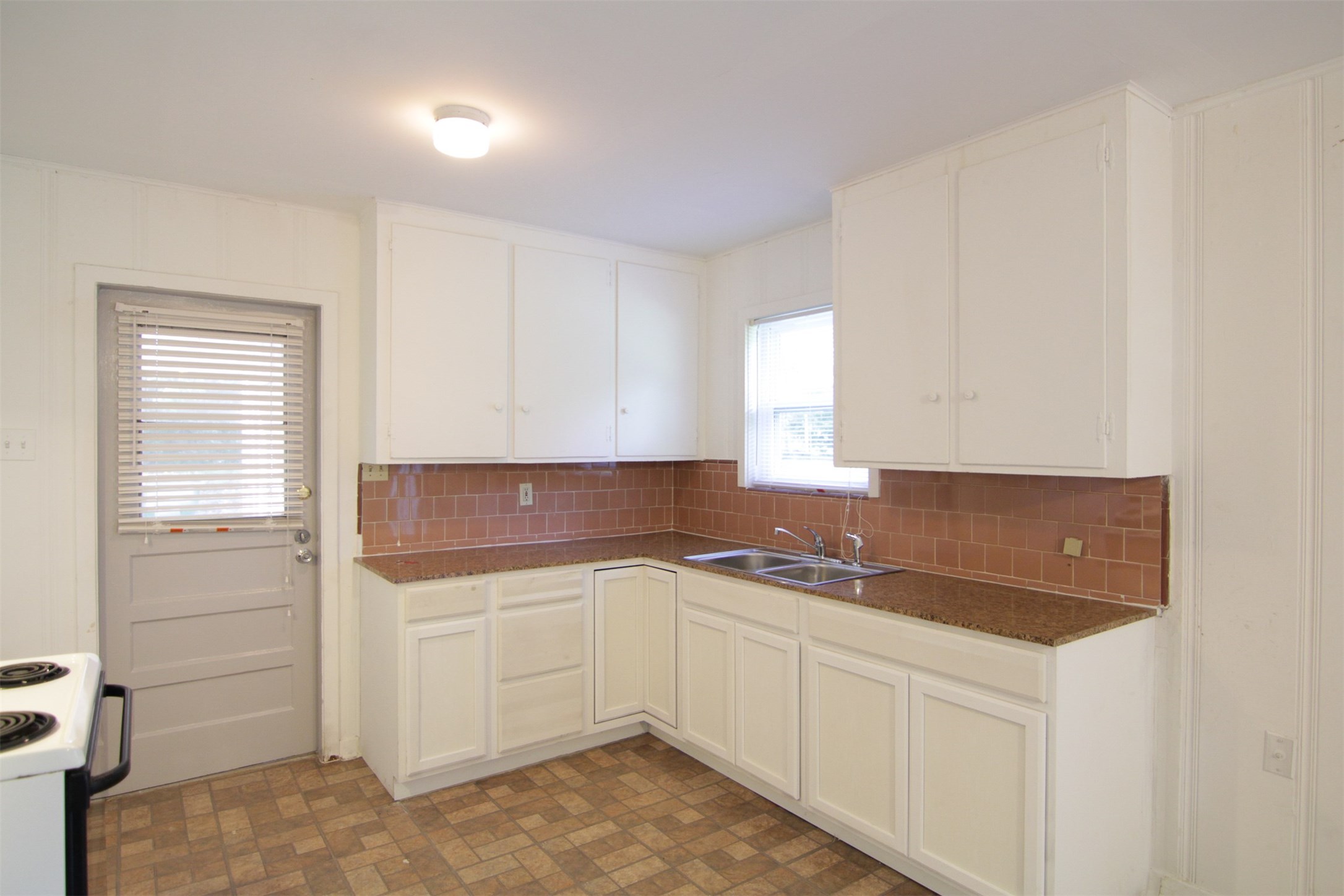 3610 W Davis Property Photo 15