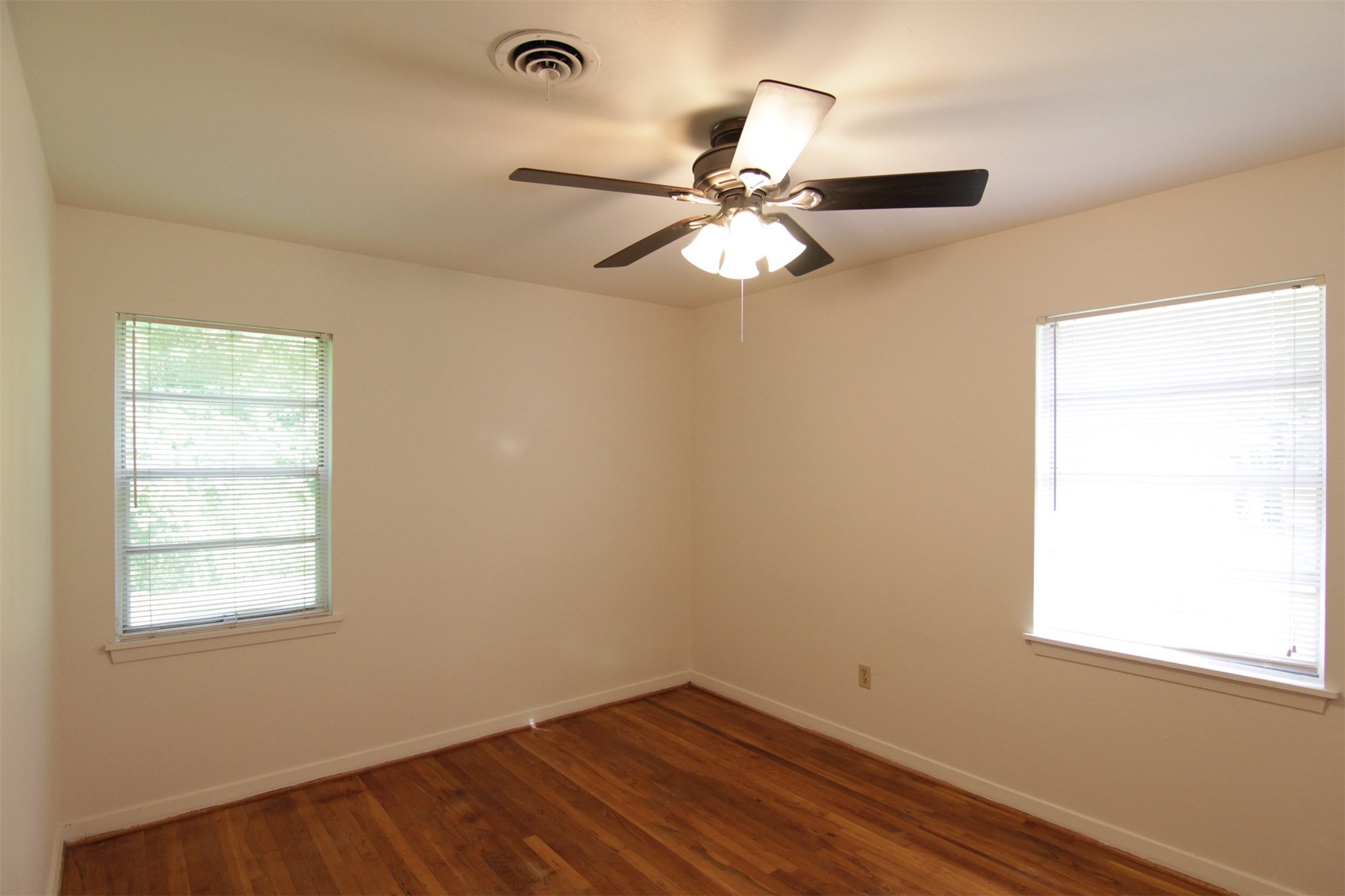 3610 W Davis Property Photo 25