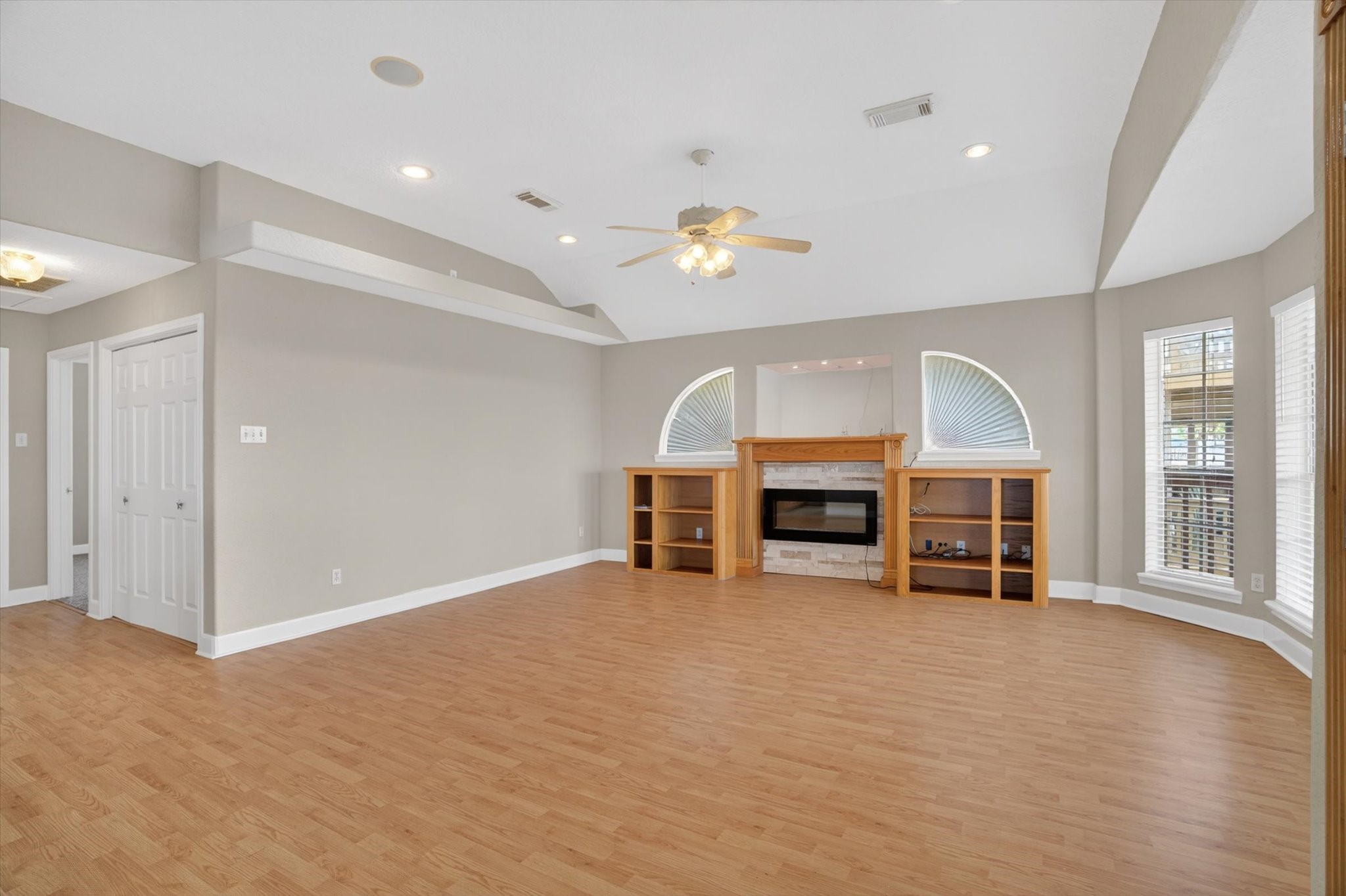 514 Pompano Street Property Photo 8