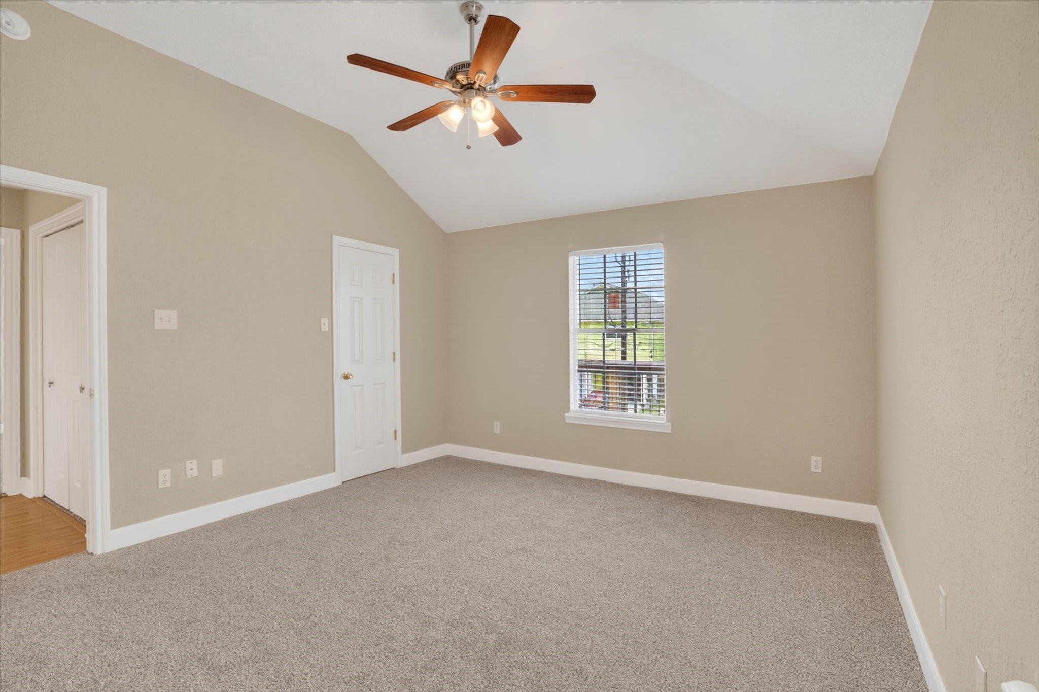 514 Pompano Street Property Photo 18