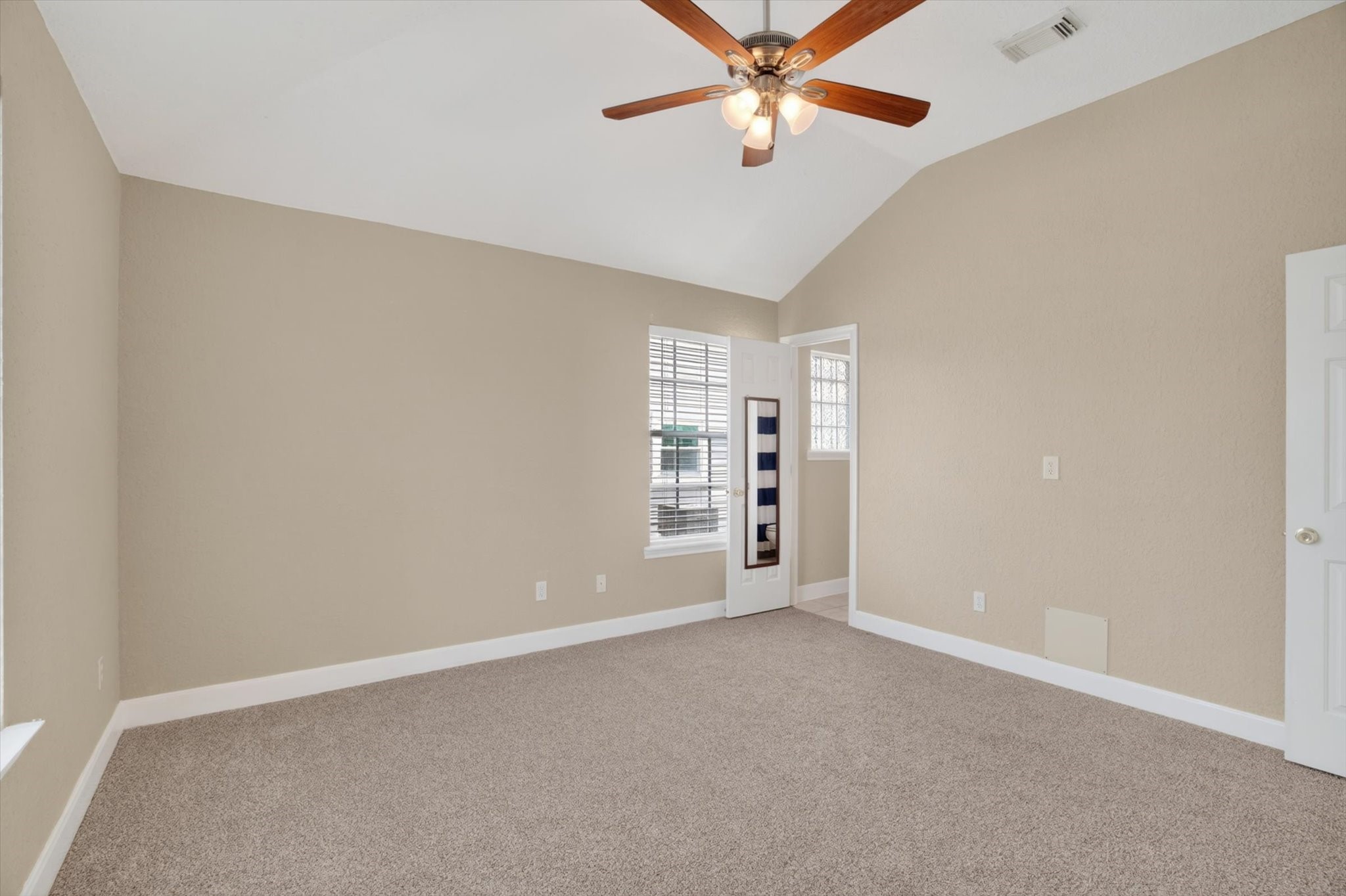 514 Pompano Street Property Photo 23