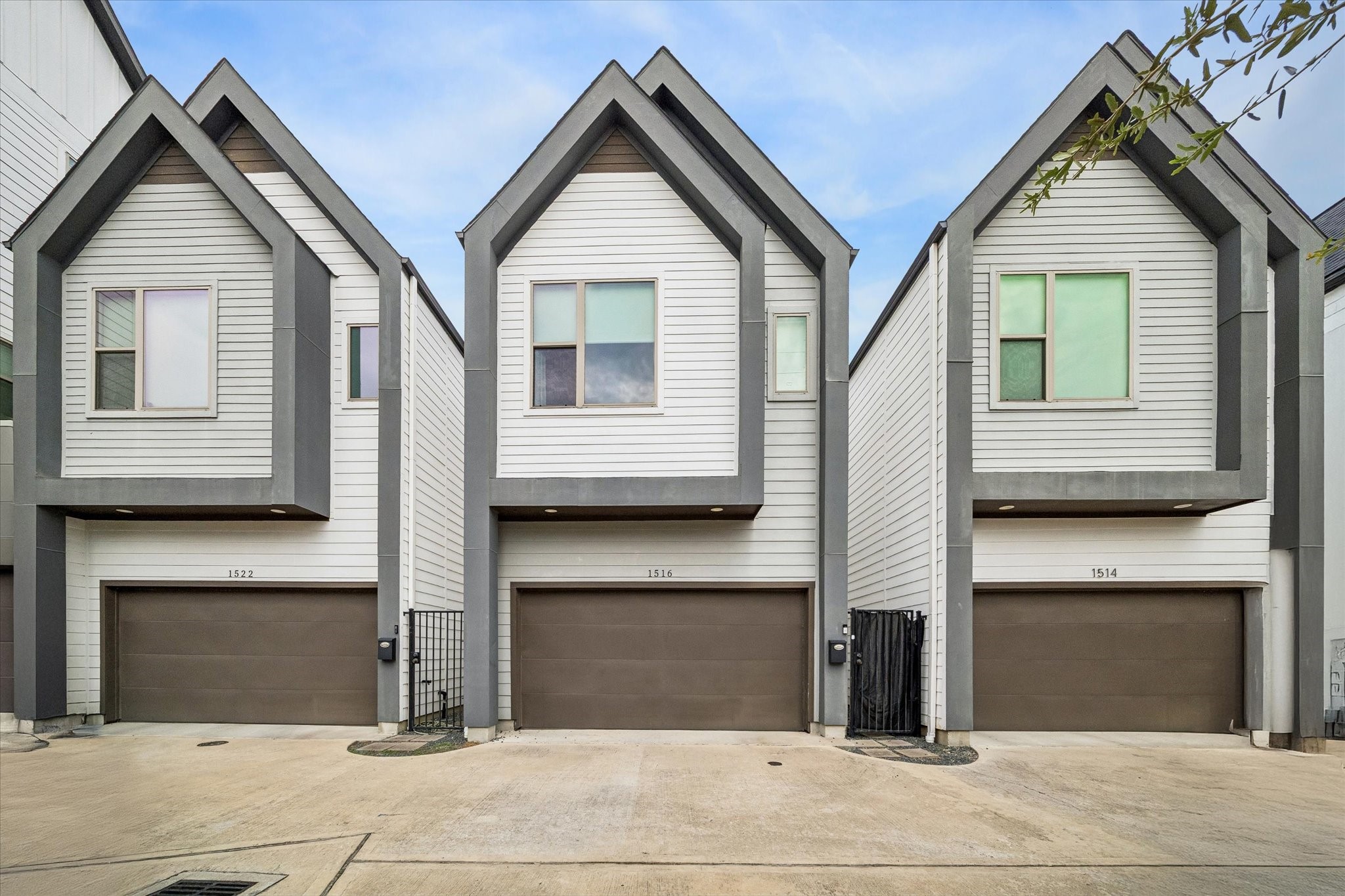 1516 Fulton Street Property Photo 2