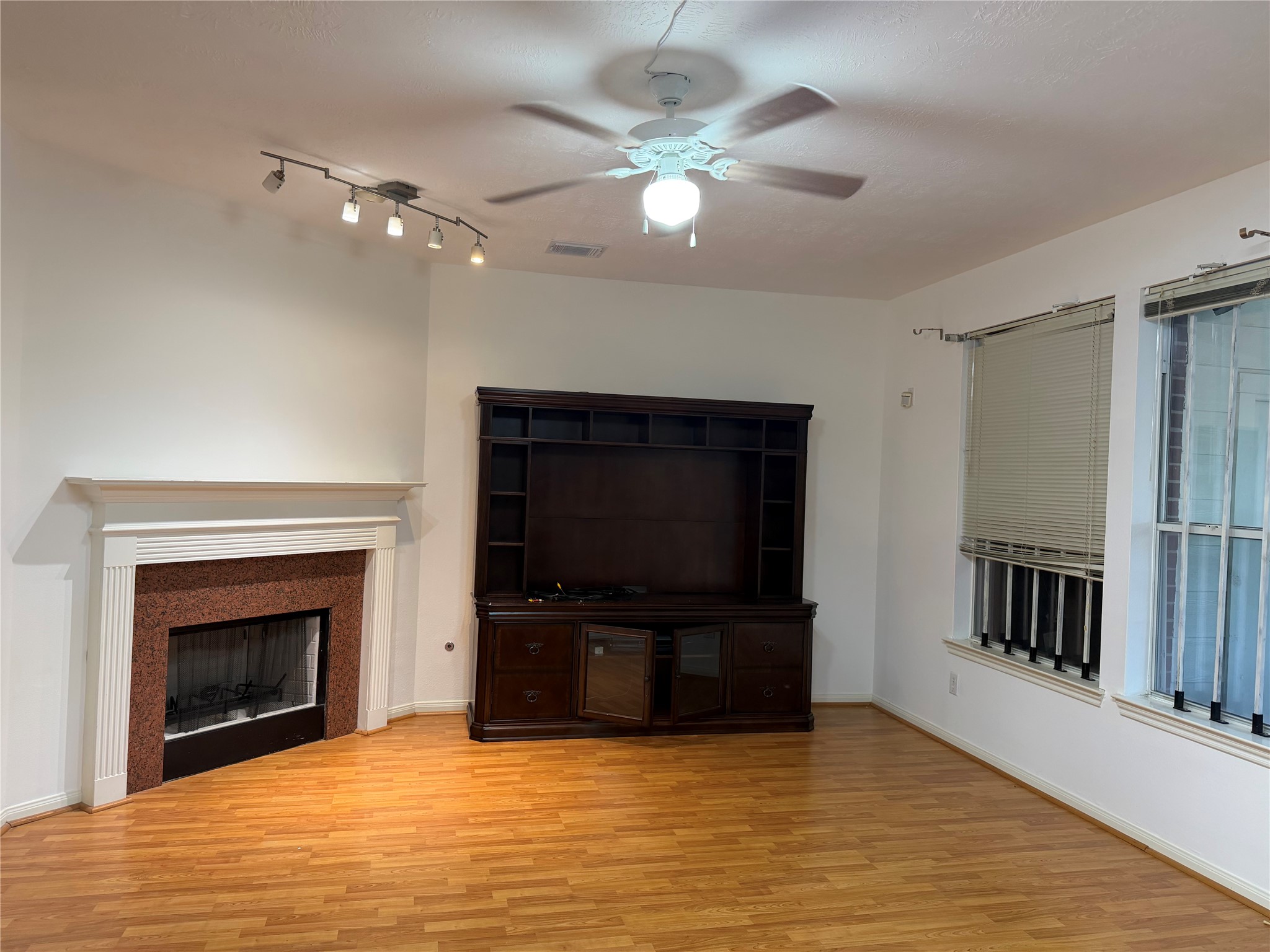 10331 Low Bridge Lane Property Photo 2