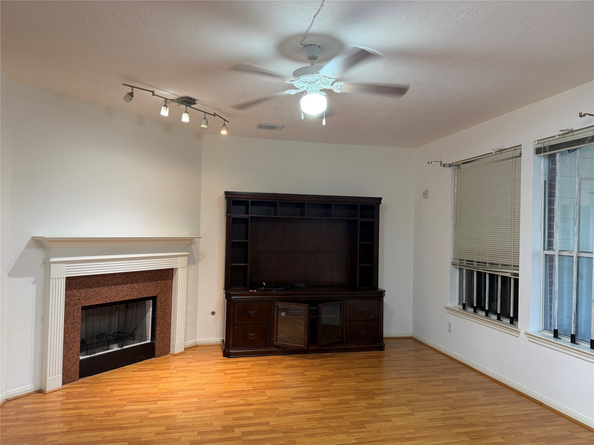10331 Low Bridge Lane Property Photo 3
