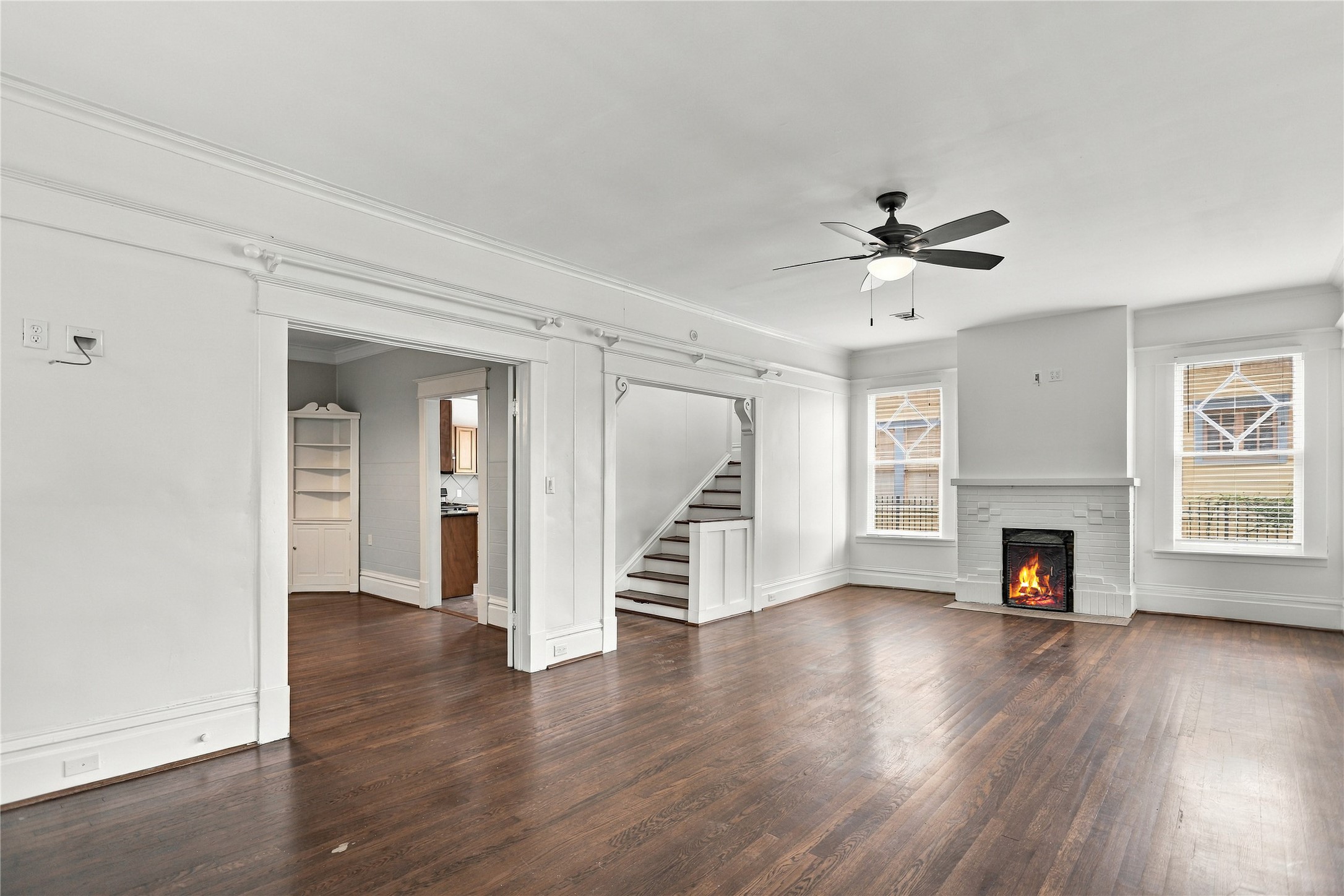 808 W Main Street Property Photo 4