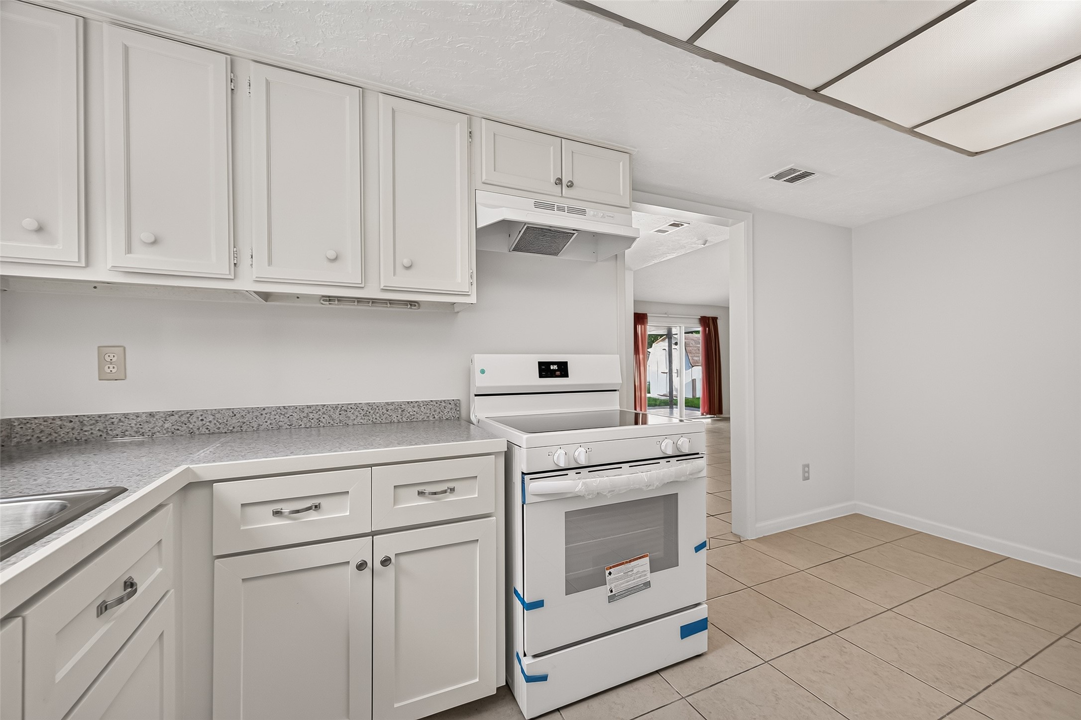 8638 Little River Road Property Photo 13