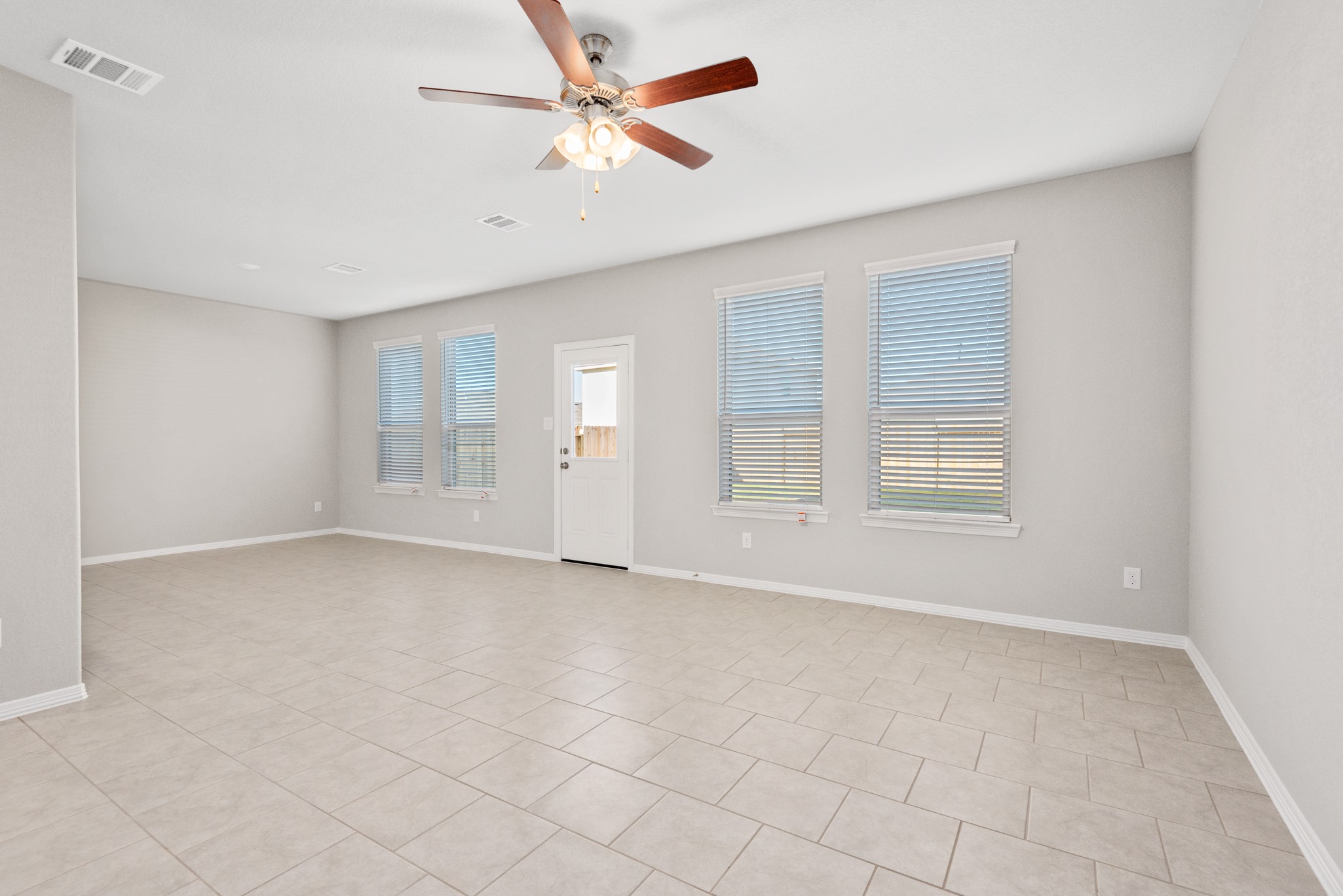 25834 Northpark Pine Drive Property Photo 6