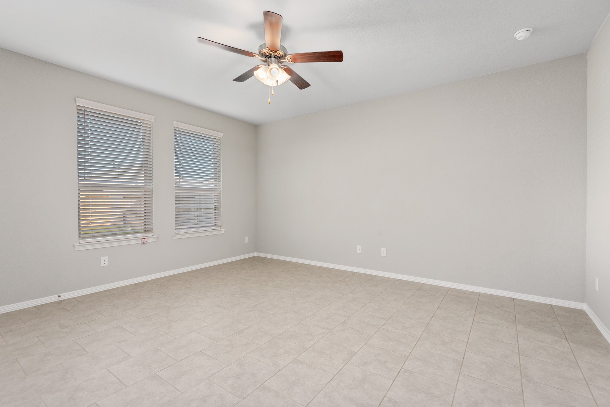 25834 Northpark Pine Drive Property Photo 7