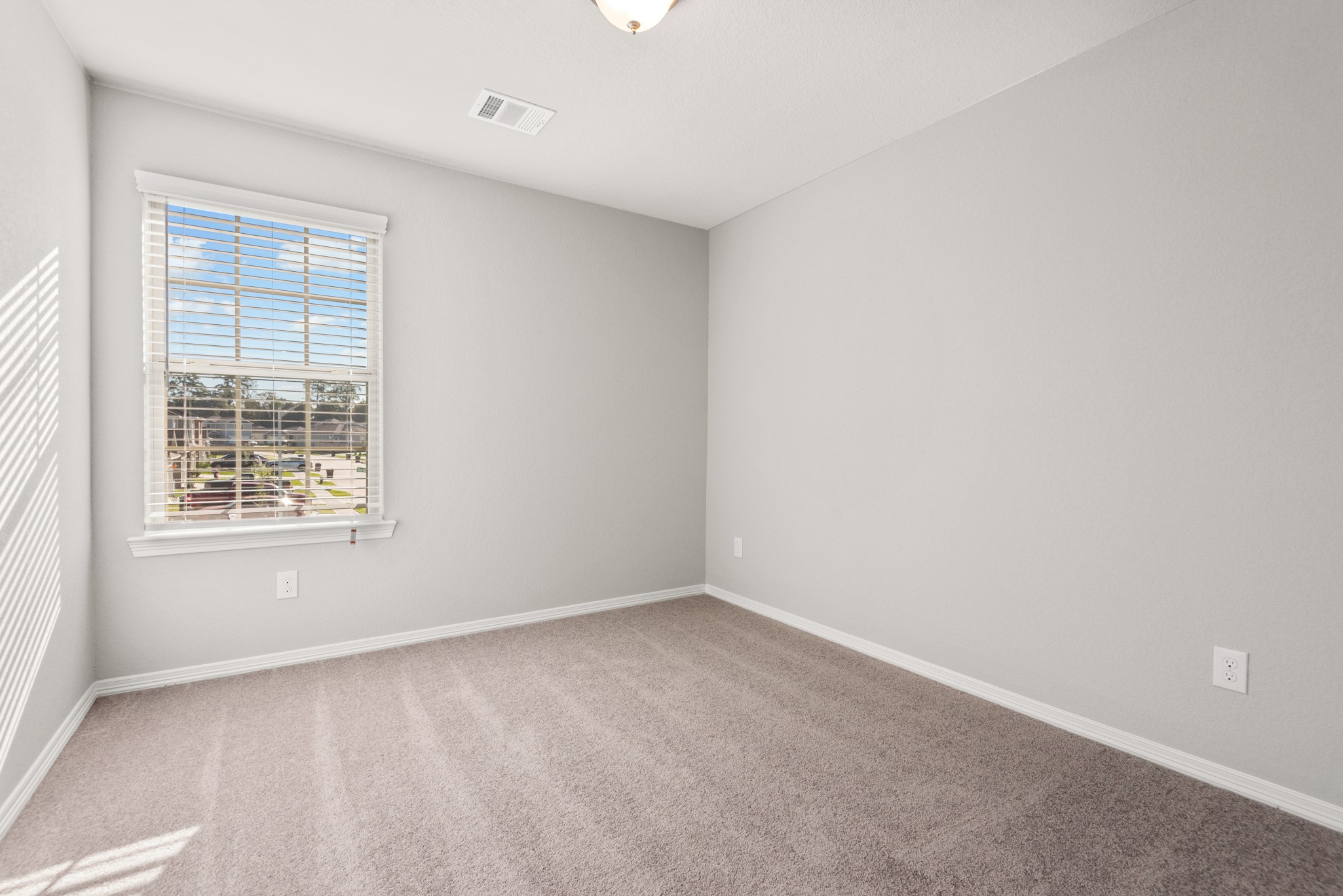 25834 Northpark Pine Drive Property Photo 26