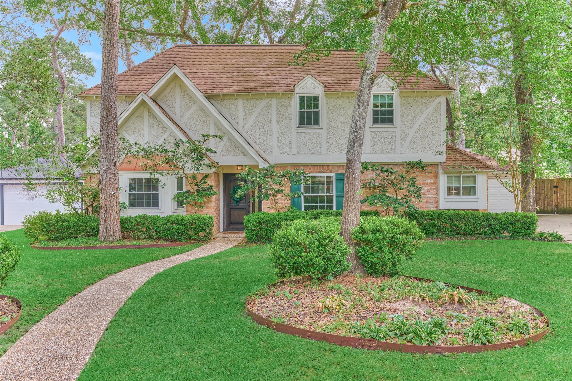 6215 Glenhill Drive Property Photo 1